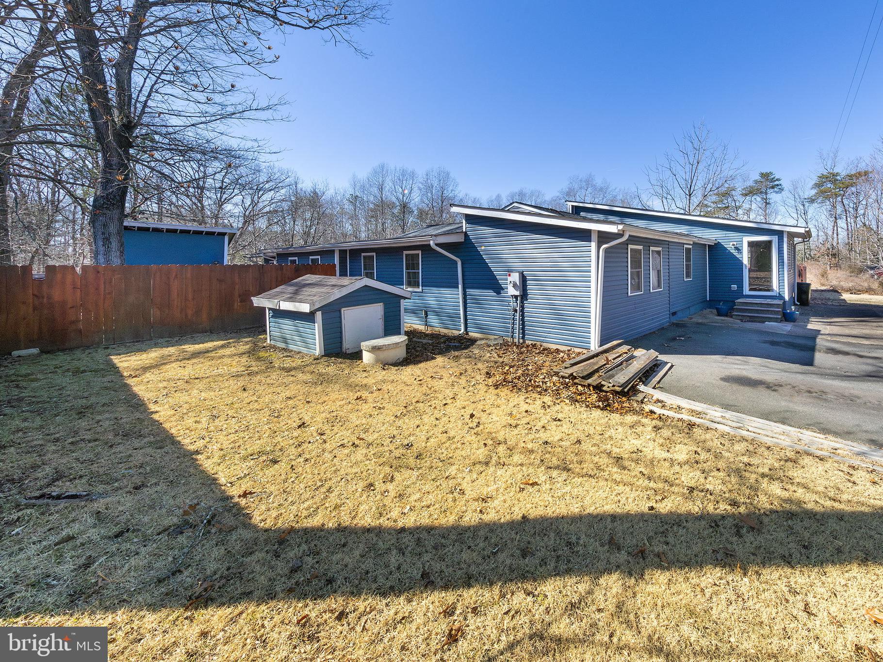 CAROLINE VILLAGE - Residential