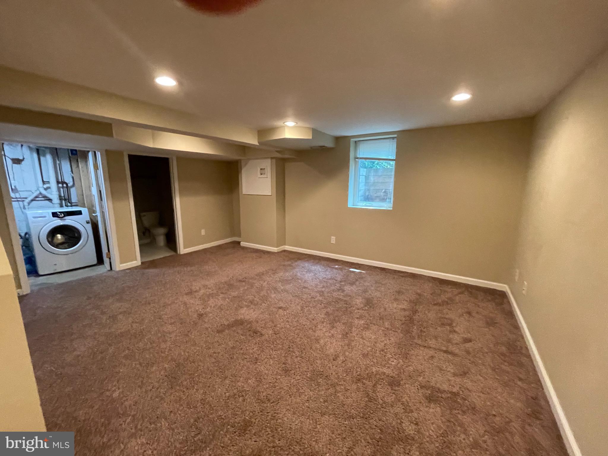 JEFFERSON MANOR - Residential Lease