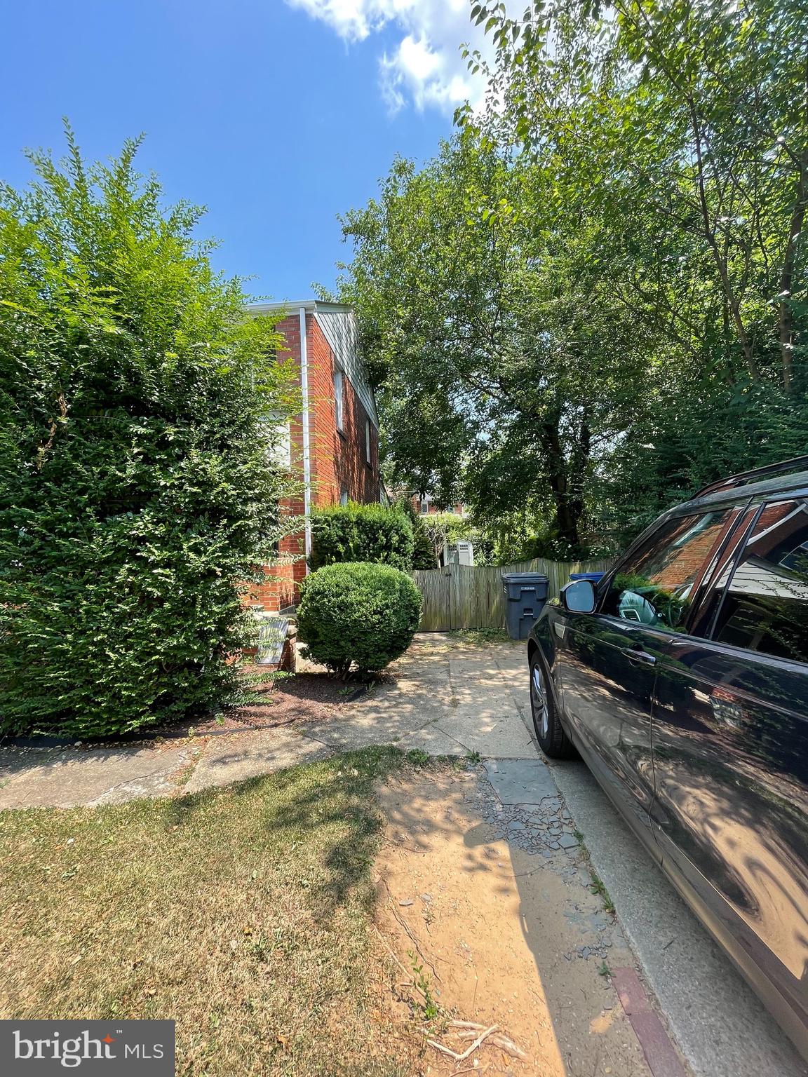 JEFFERSON MANOR - Residential Lease