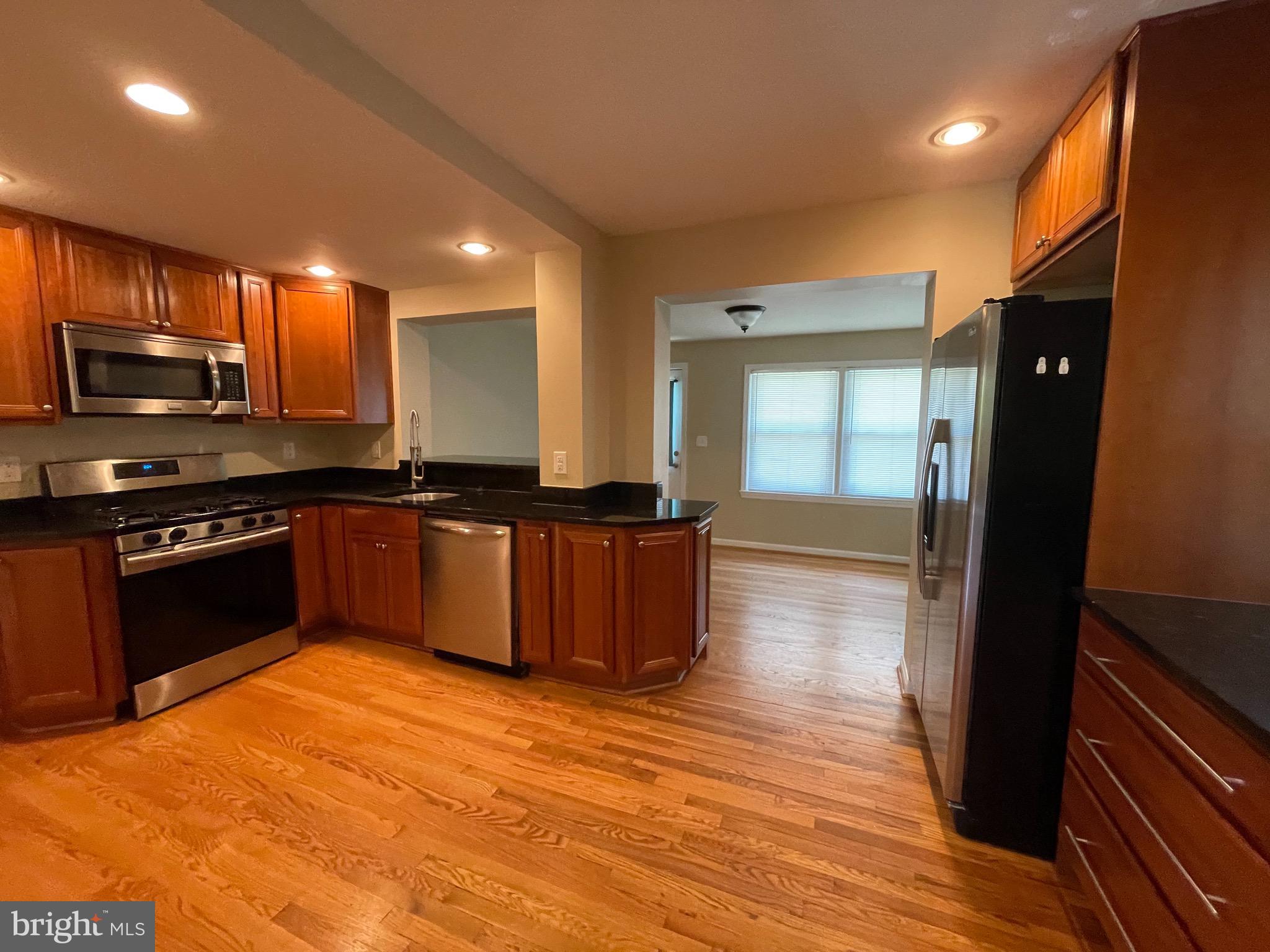 JEFFERSON MANOR - Residential Lease