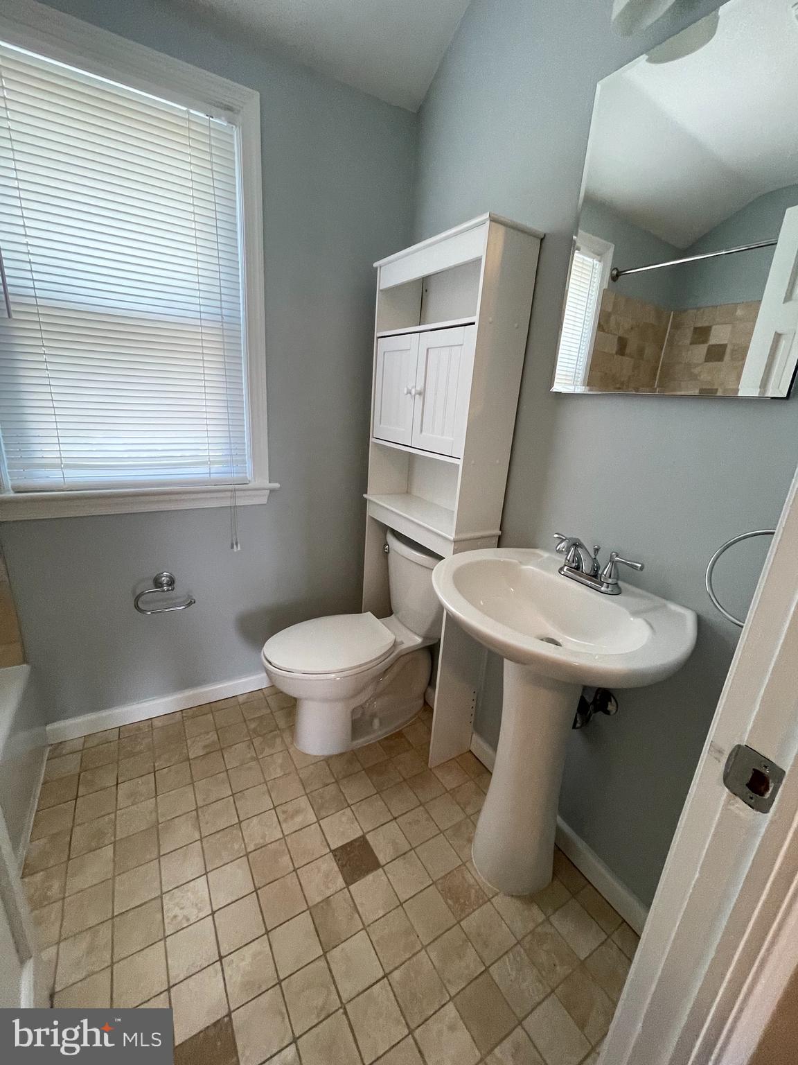 JEFFERSON MANOR - Residential Lease