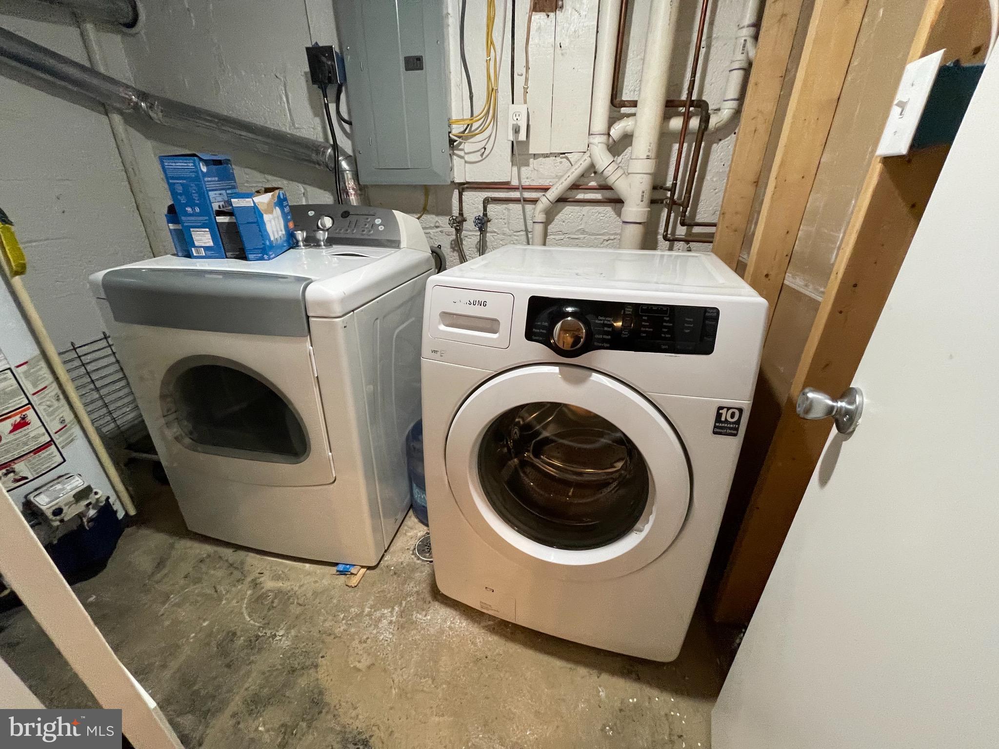 JEFFERSON MANOR - Residential Lease