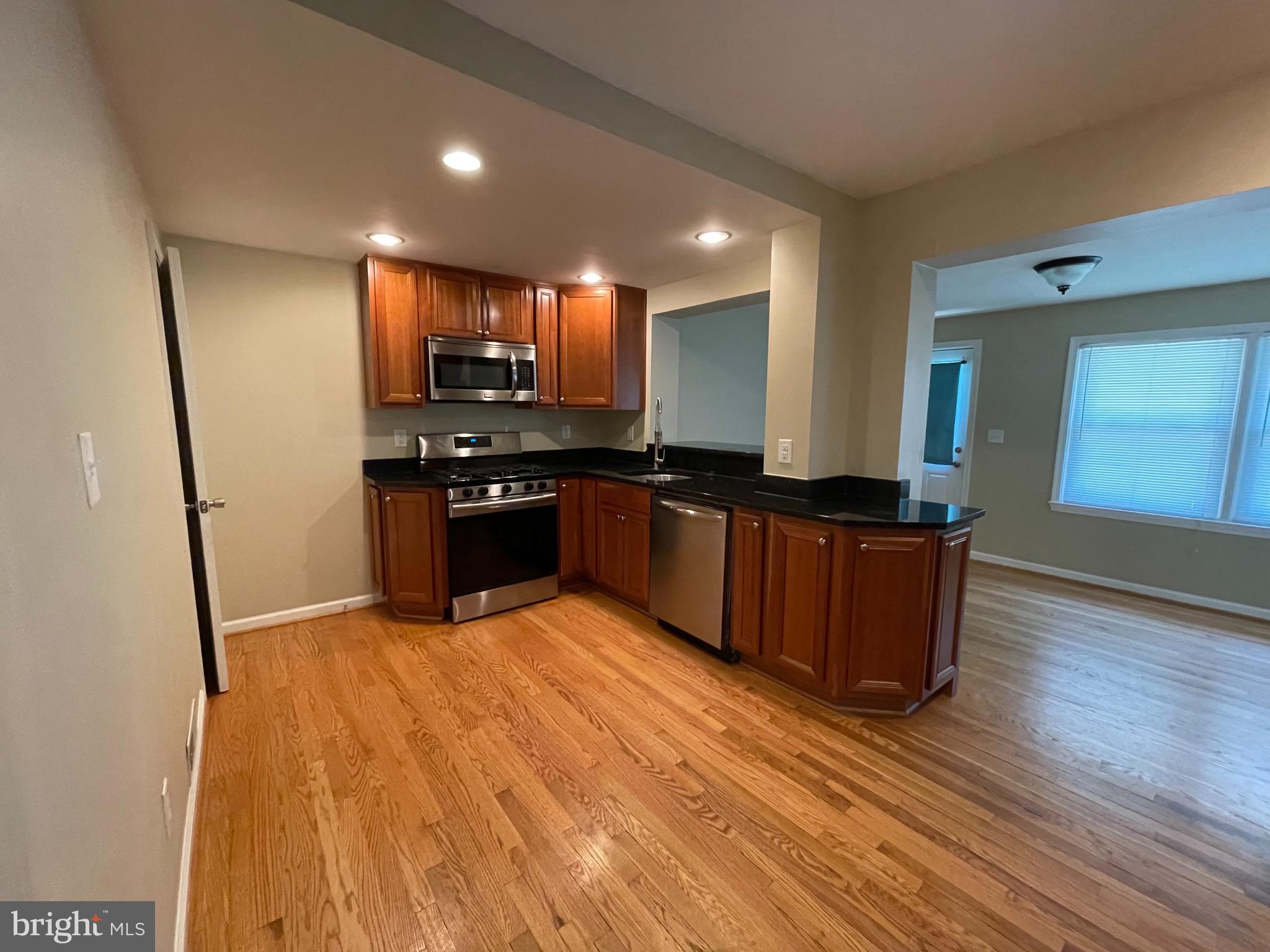 JEFFERSON MANOR - Residential Lease