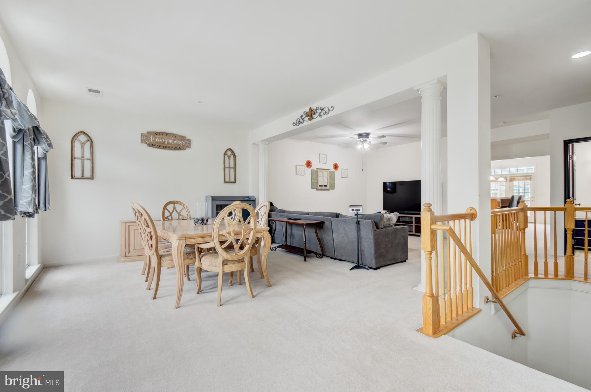 2235 IVY LANE 4
