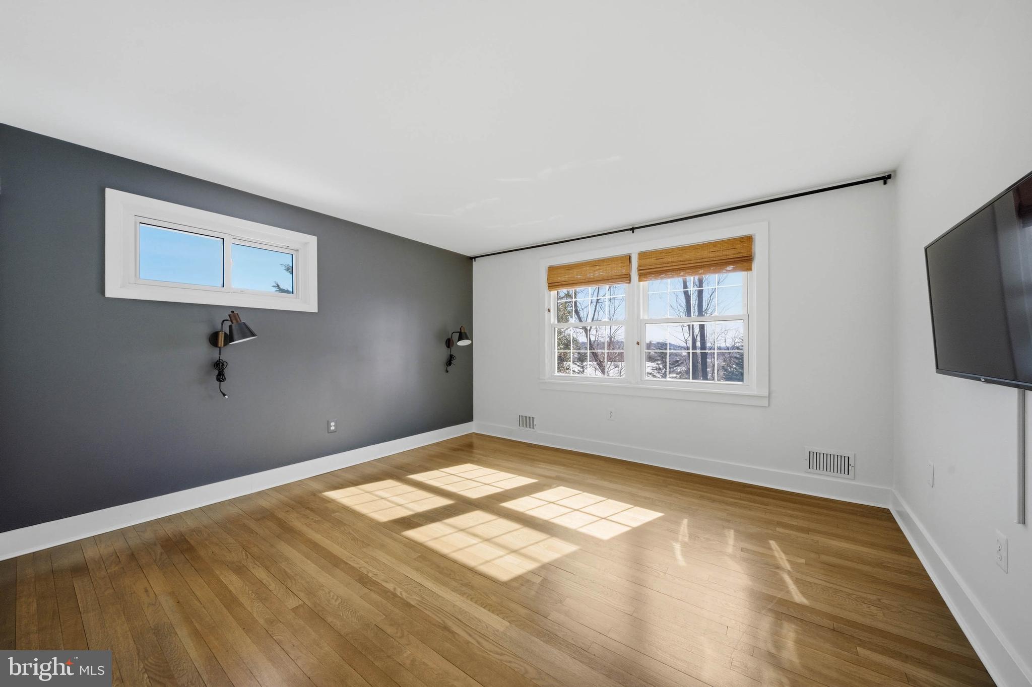 GLENMOORE - Residential