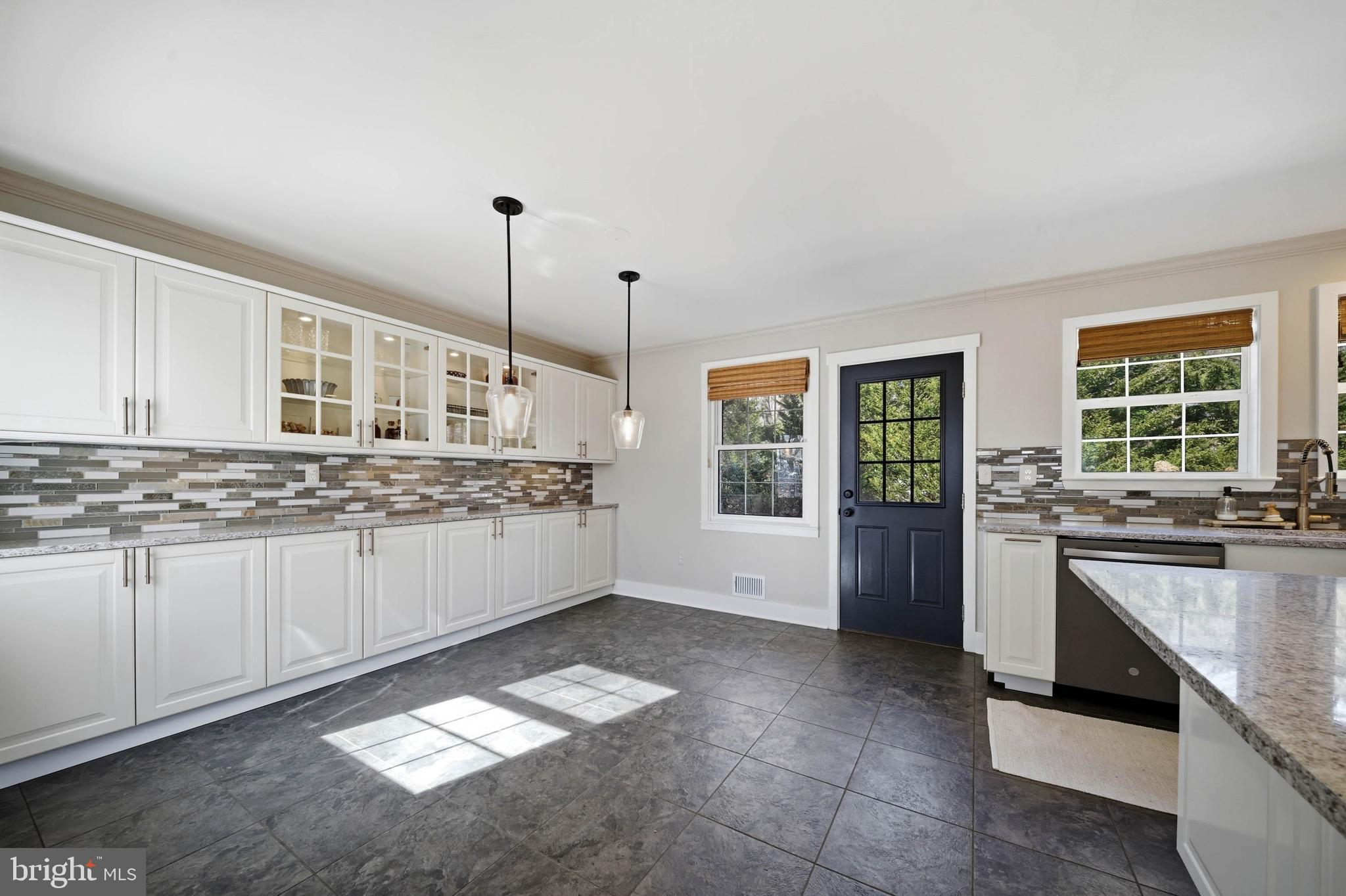 GLENMOORE - Residential