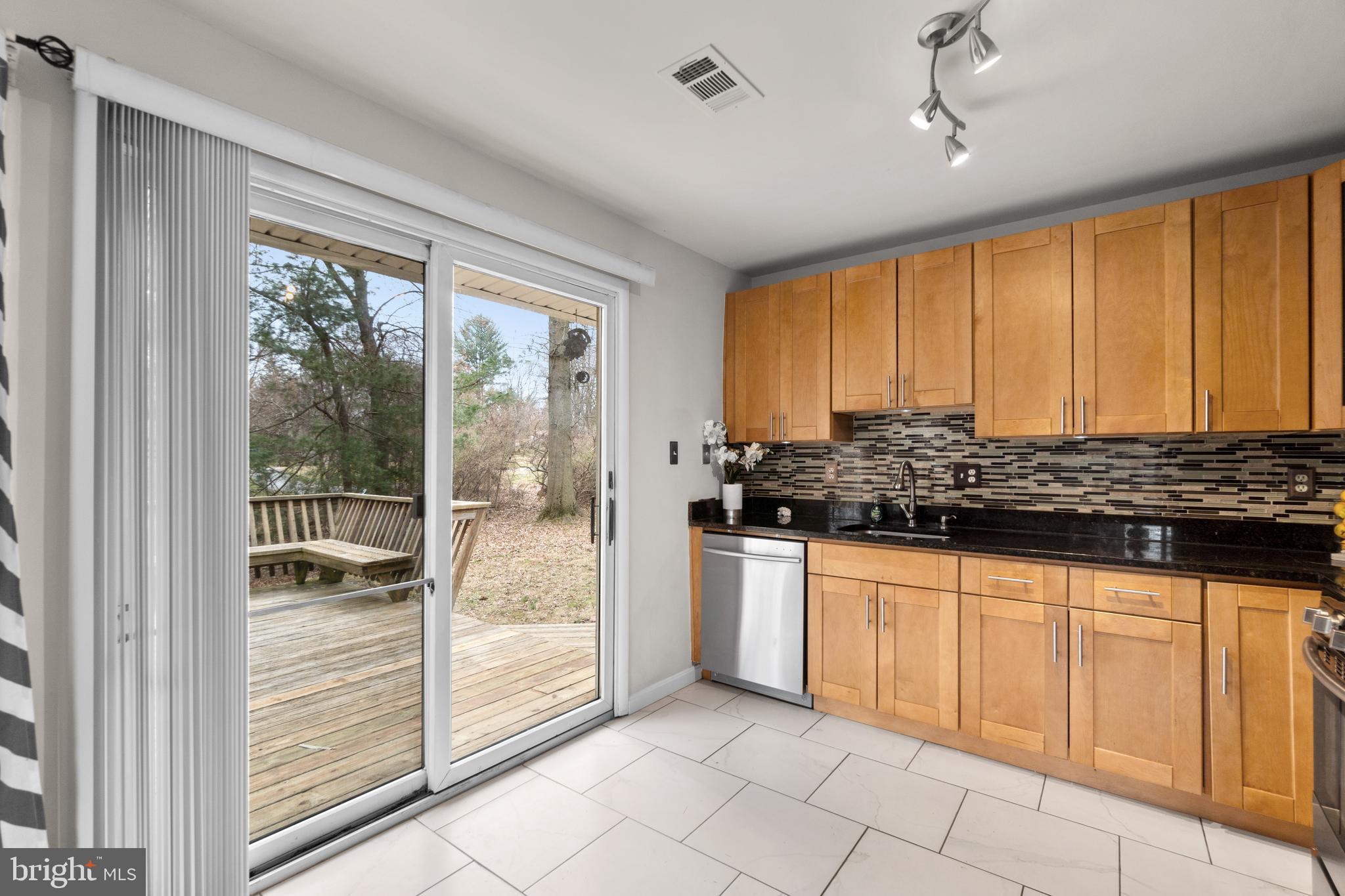 OAKLAND MILLS - Residential