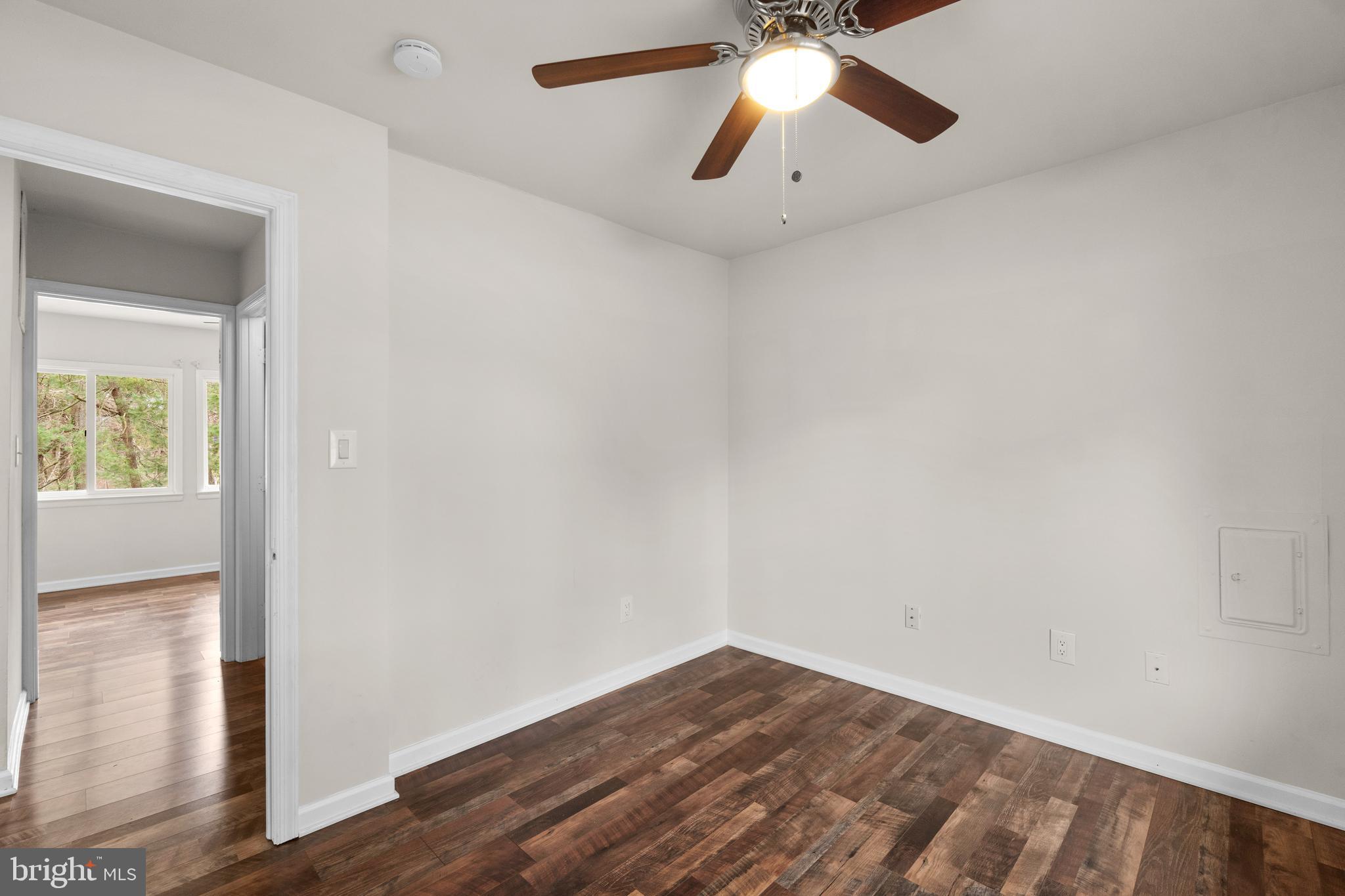 OAKLAND MILLS - Residential