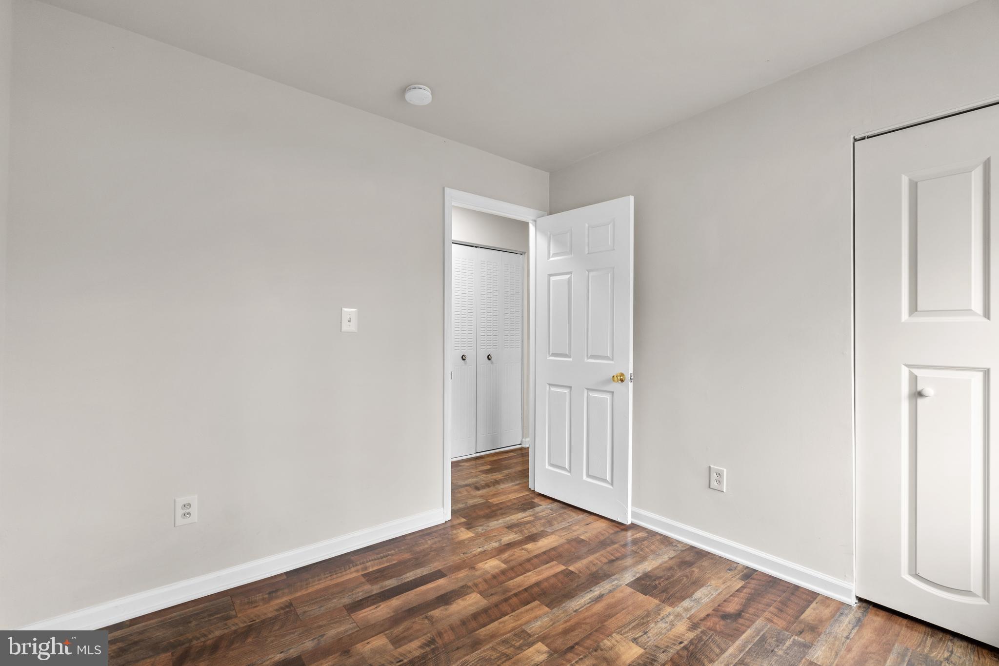 OAKLAND MILLS - Residential