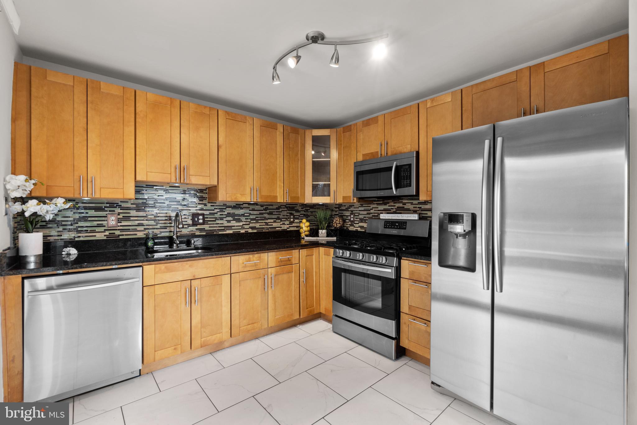 OAKLAND MILLS - Residential