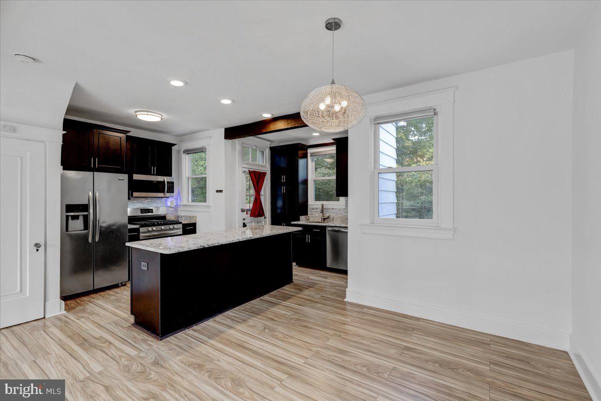 MAYFIELD - Residential