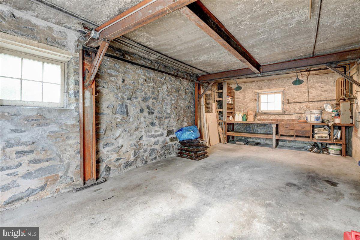 MAYFIELD - Residential