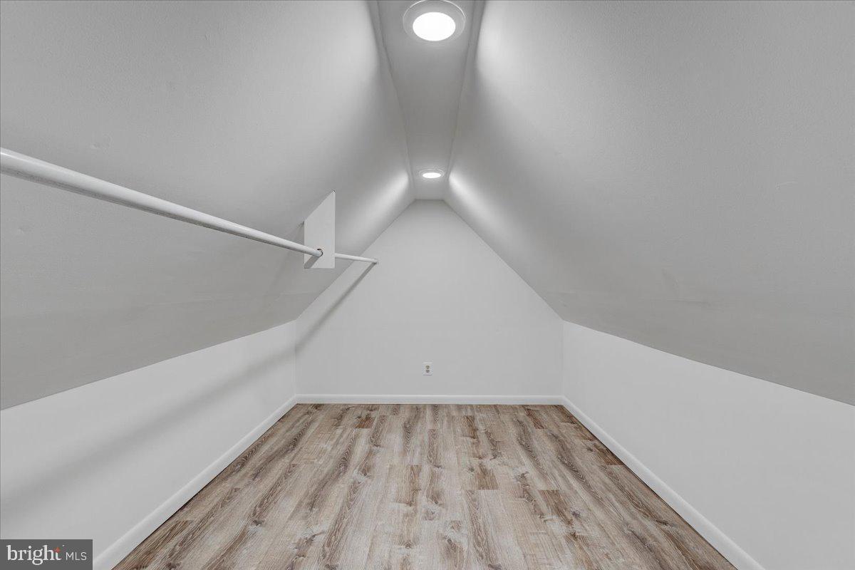 MAYFIELD - Residential