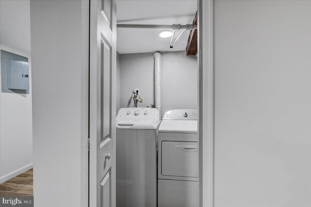 MAYFIELD - Residential