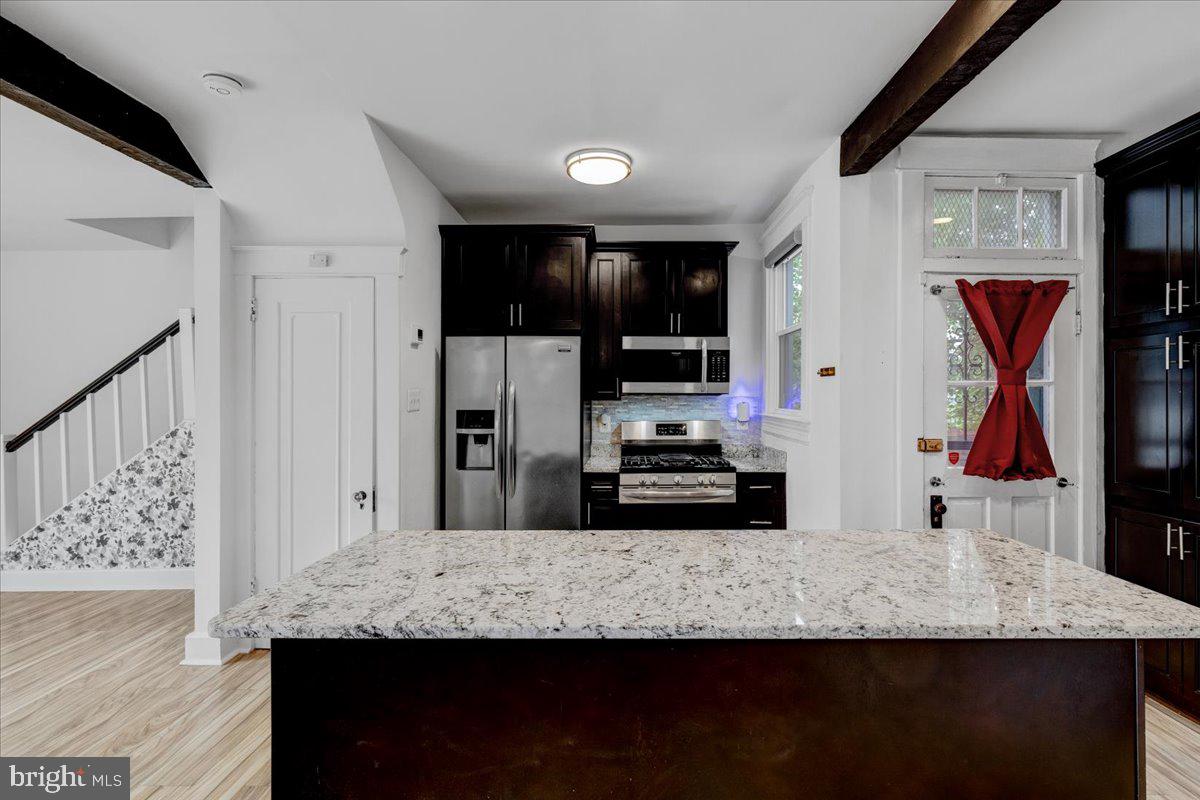 MAYFIELD - Residential