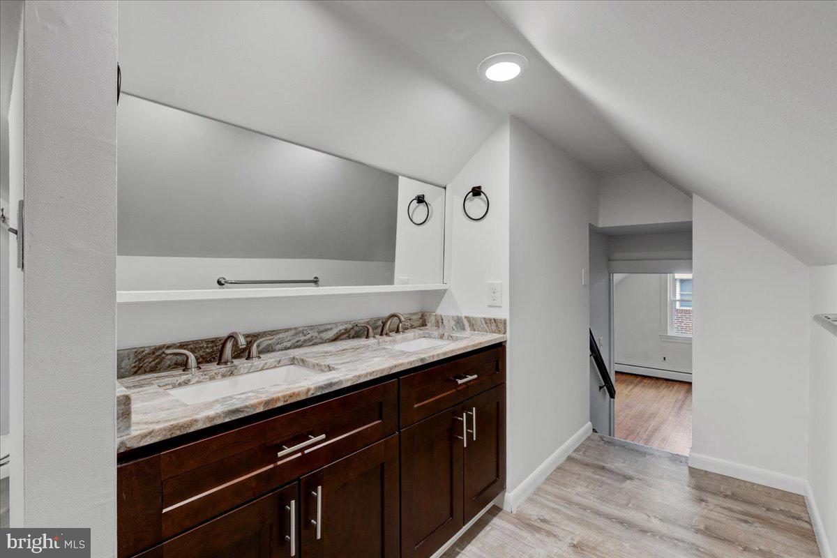 MAYFIELD - Residential