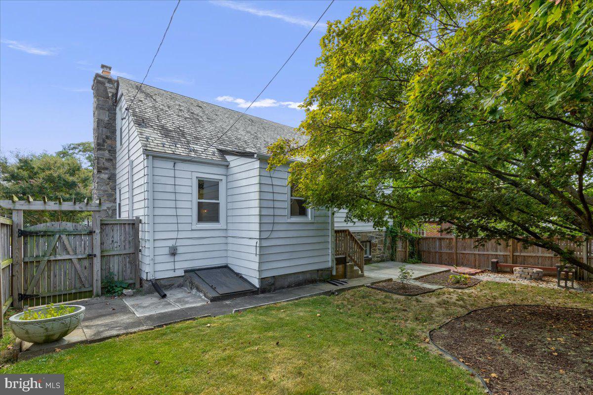 MAYFIELD - Residential