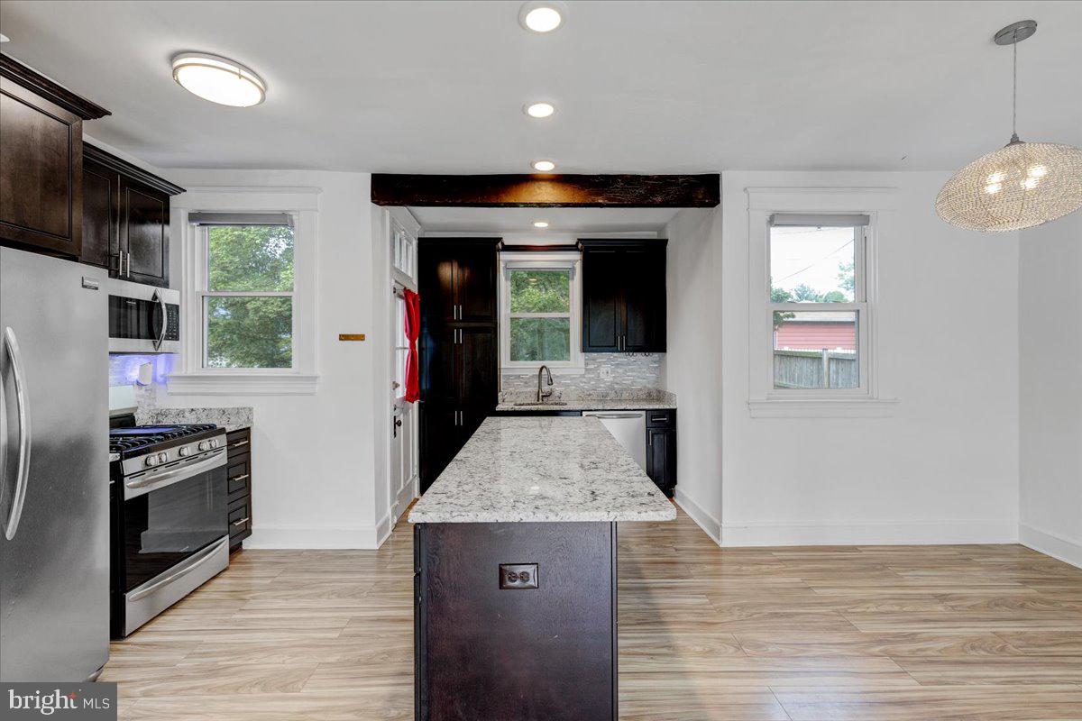 MAYFIELD - Residential