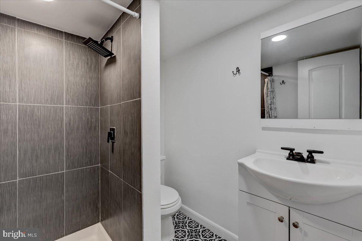 MAYFIELD - Residential