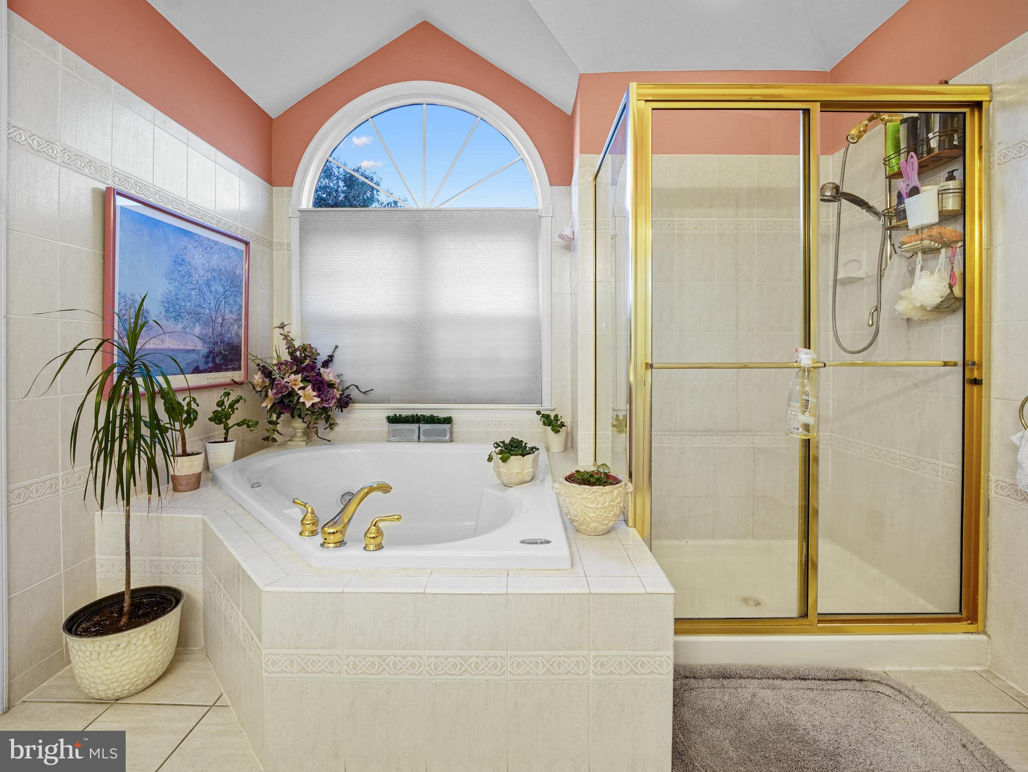 NORTHAMPTON CROSSG - Residential