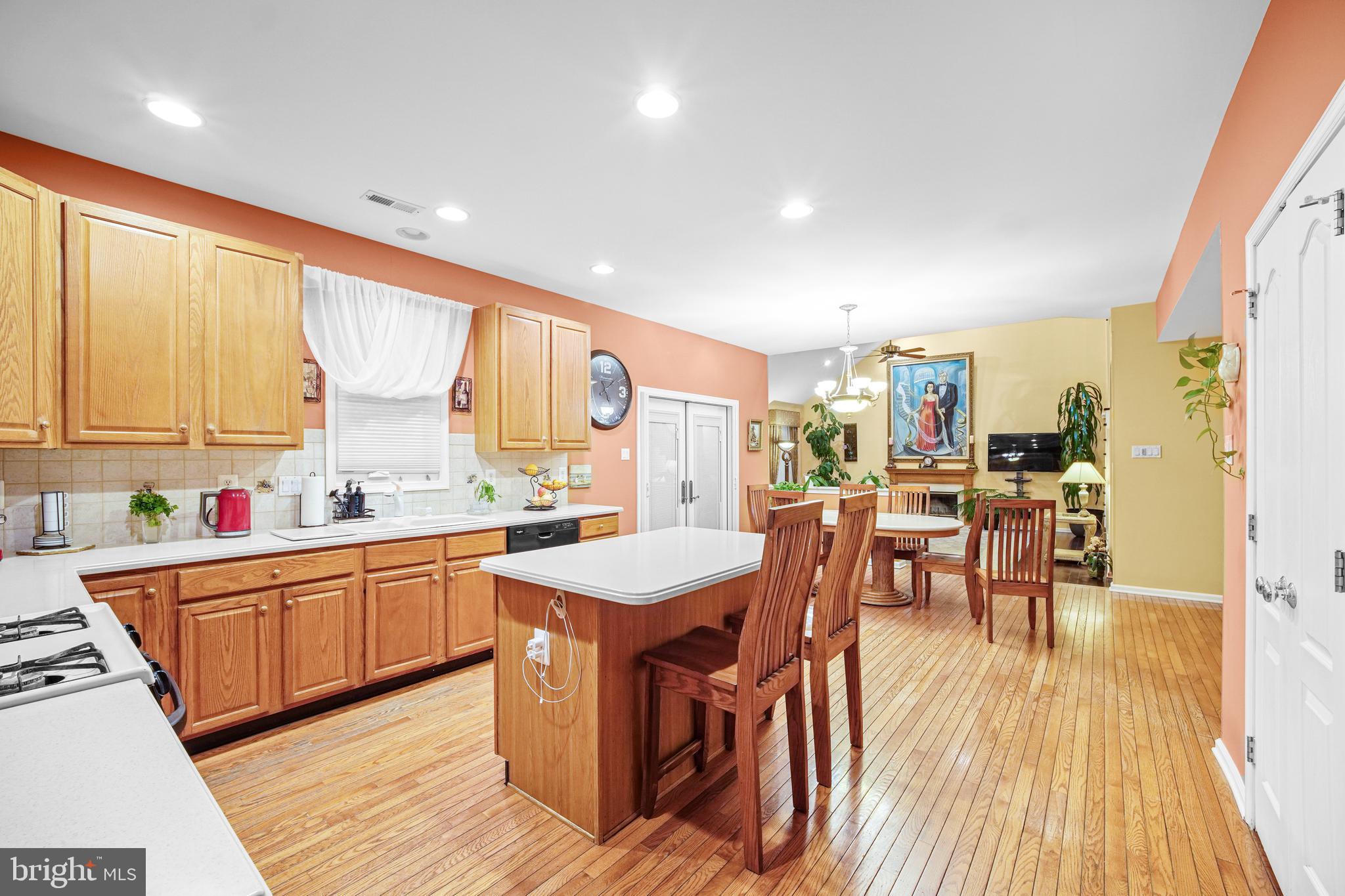 NORTHAMPTON CROSSG - Residential