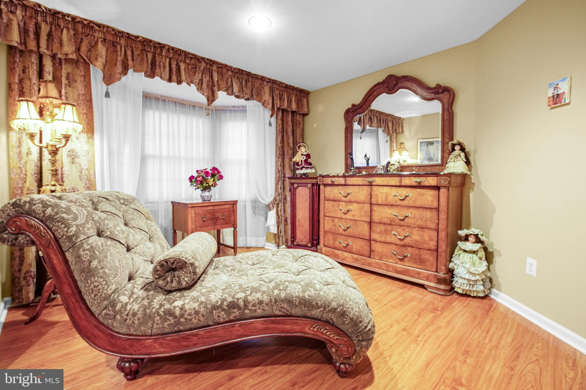 NORTHAMPTON CROSSG - Residential