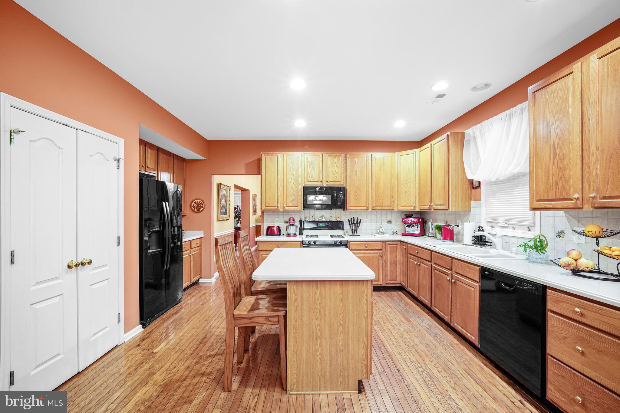 NORTHAMPTON CROSSG - Residential