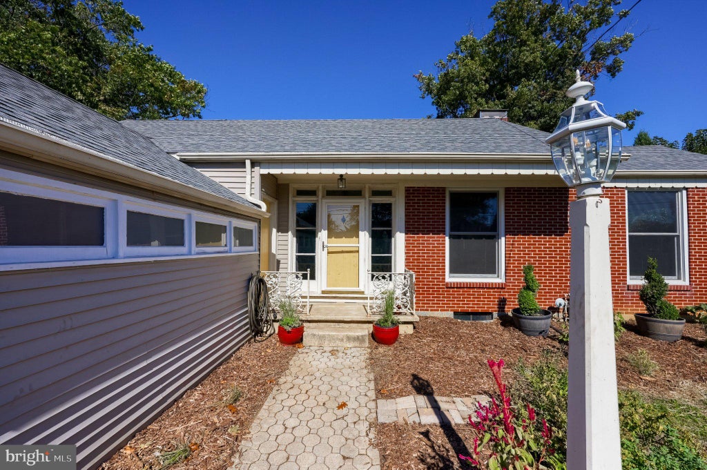 Photo of 85 Elizabeth Street, LANDISVILLE, PA 17538 (MLS # PALA2096740)