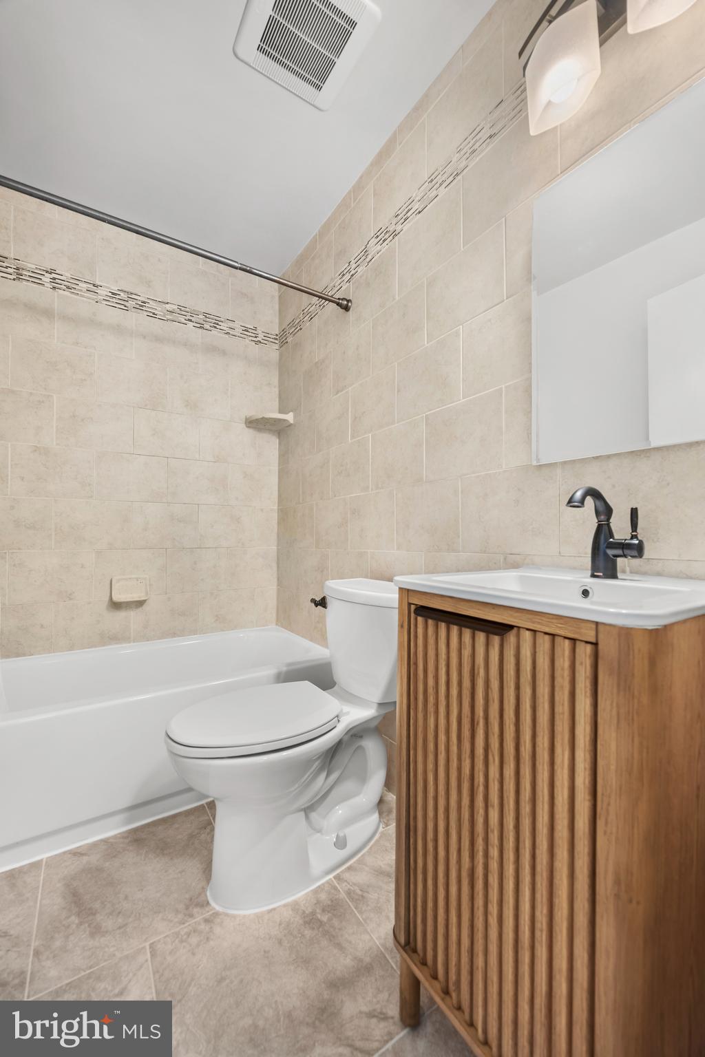 CAMERON HOMES - Residential