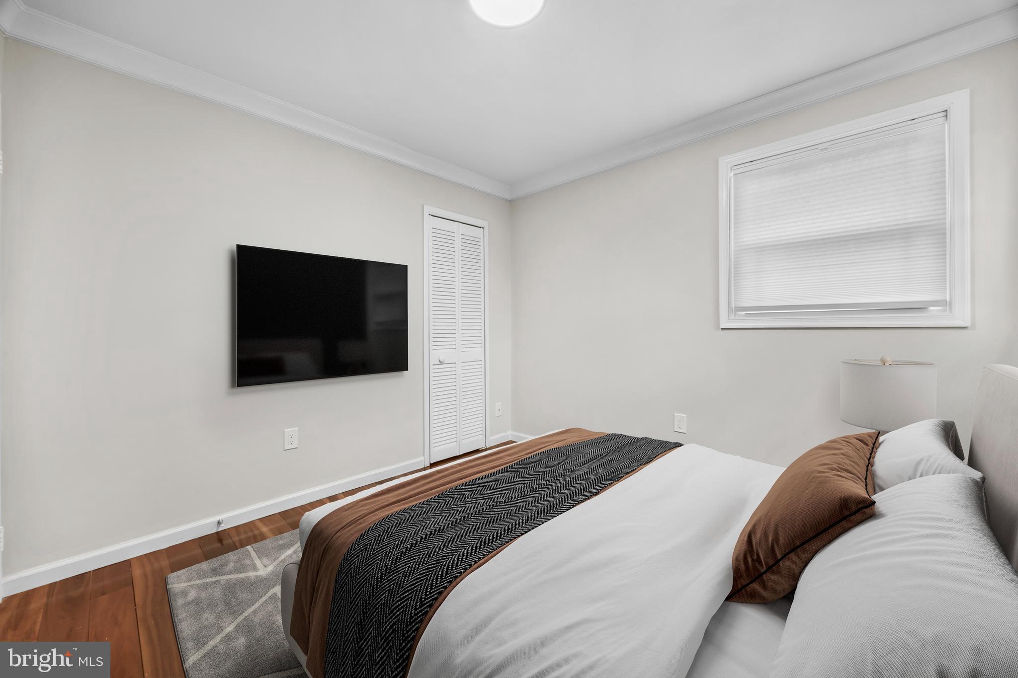 CAMERON HOMES - Residential