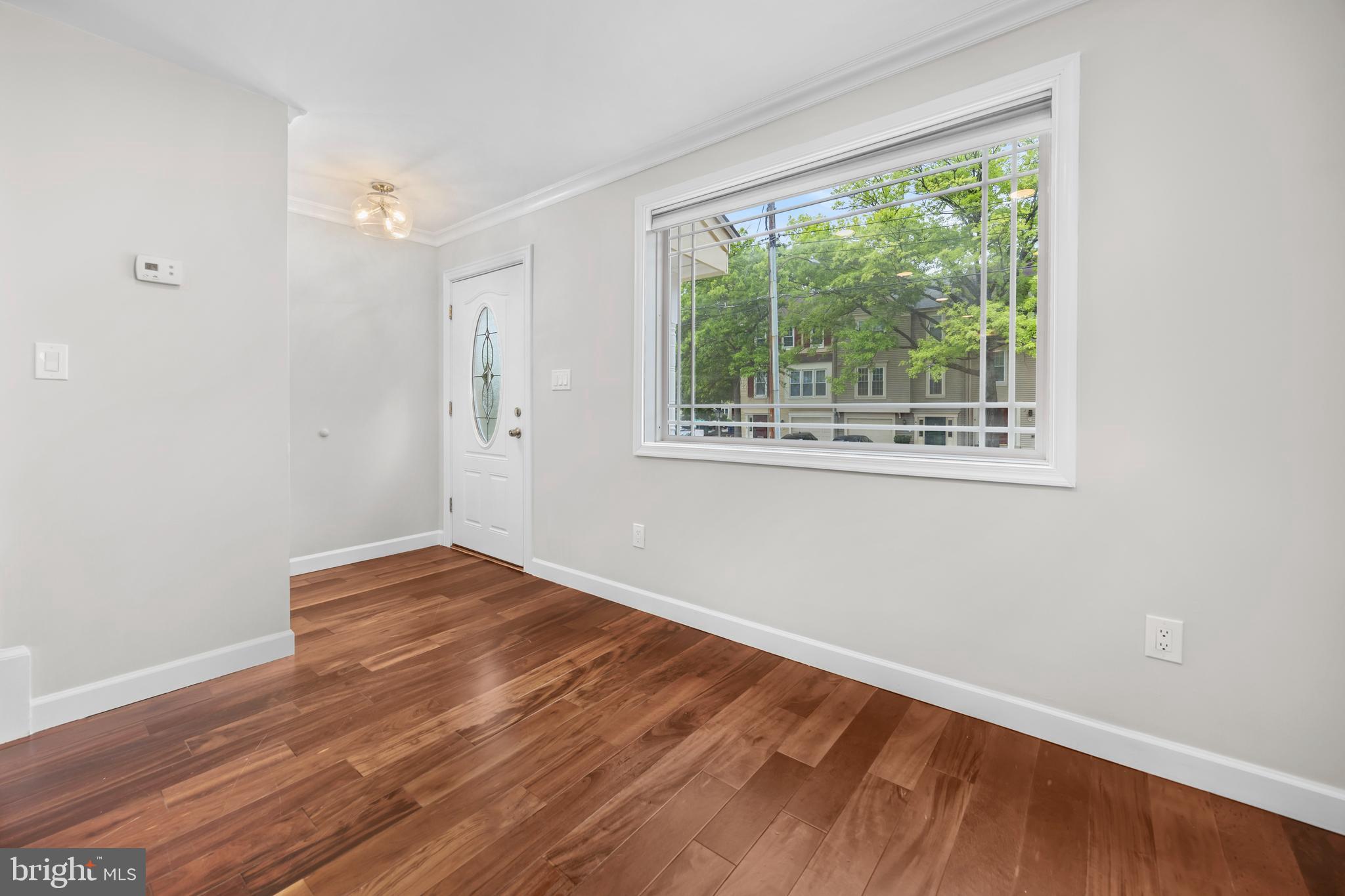 CAMERON HOMES - Residential