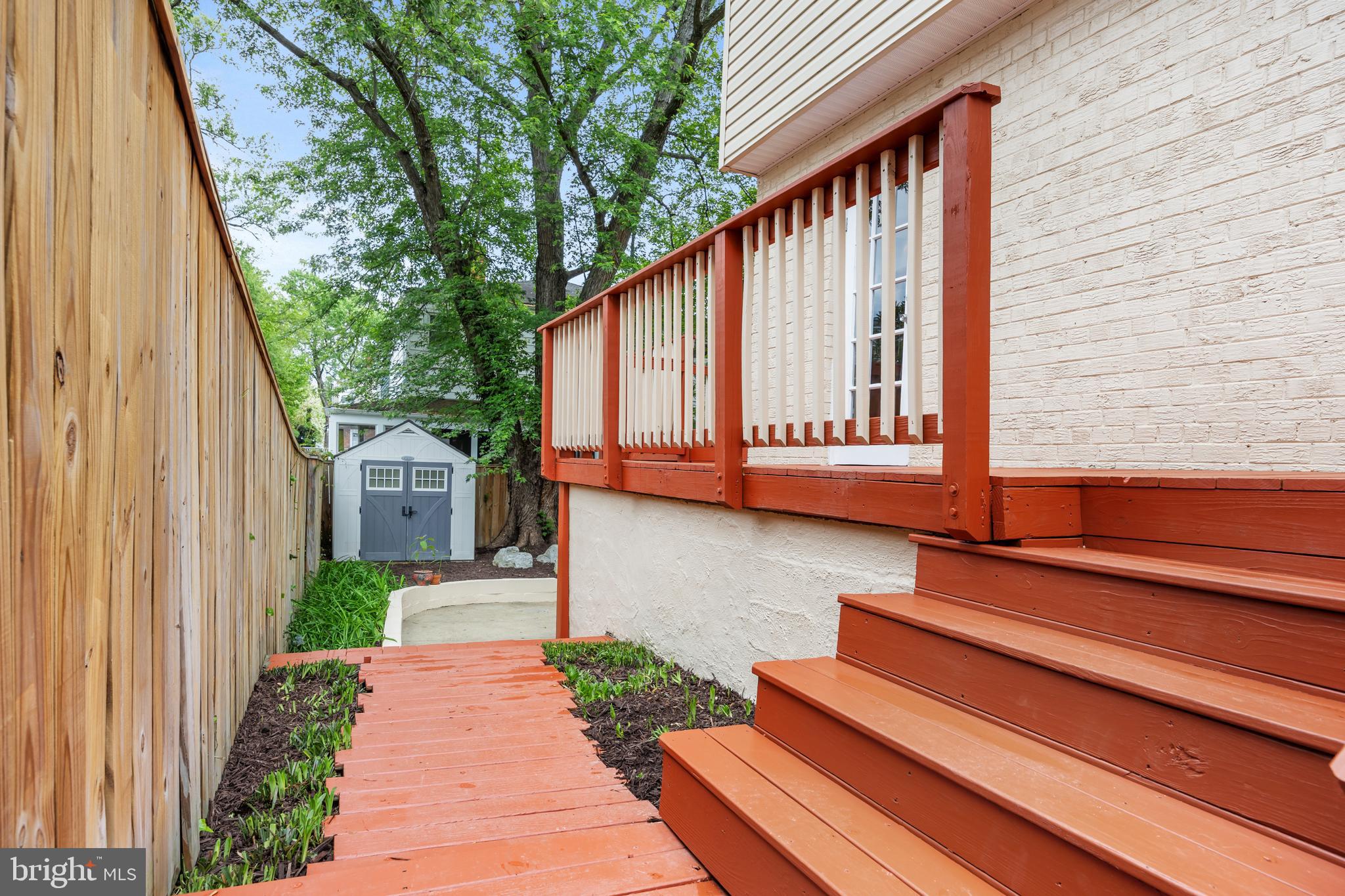 CAMERON HOMES - Residential