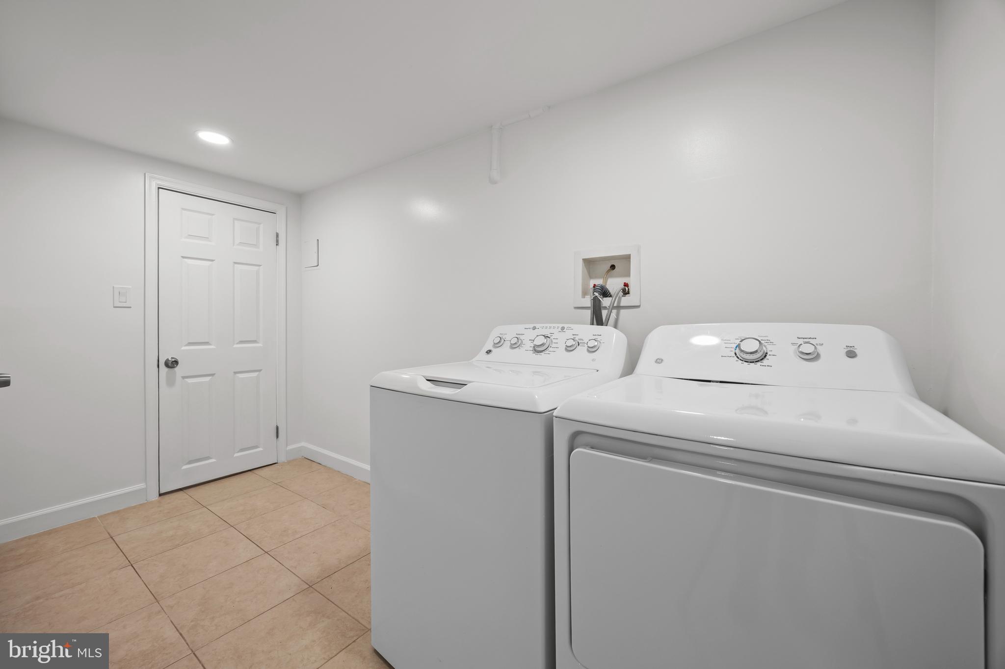 CAMERON HOMES - Residential