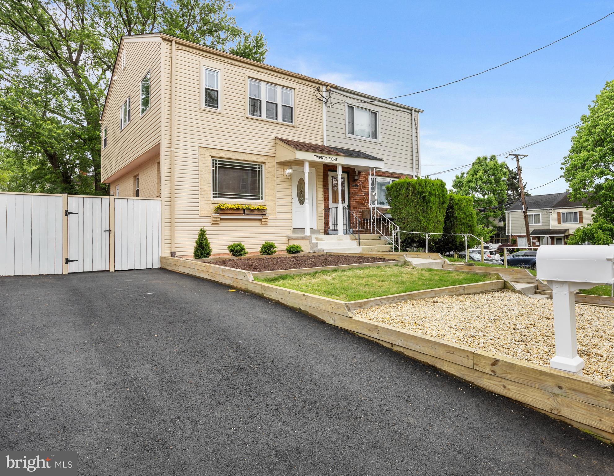 CAMERON HOMES - Residential