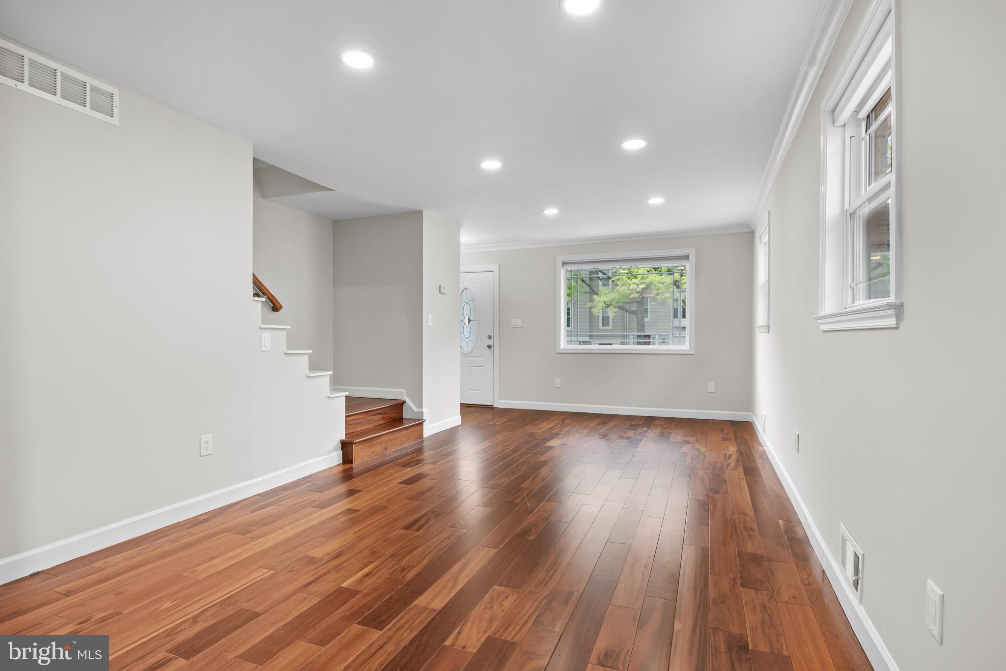 CAMERON HOMES - Residential