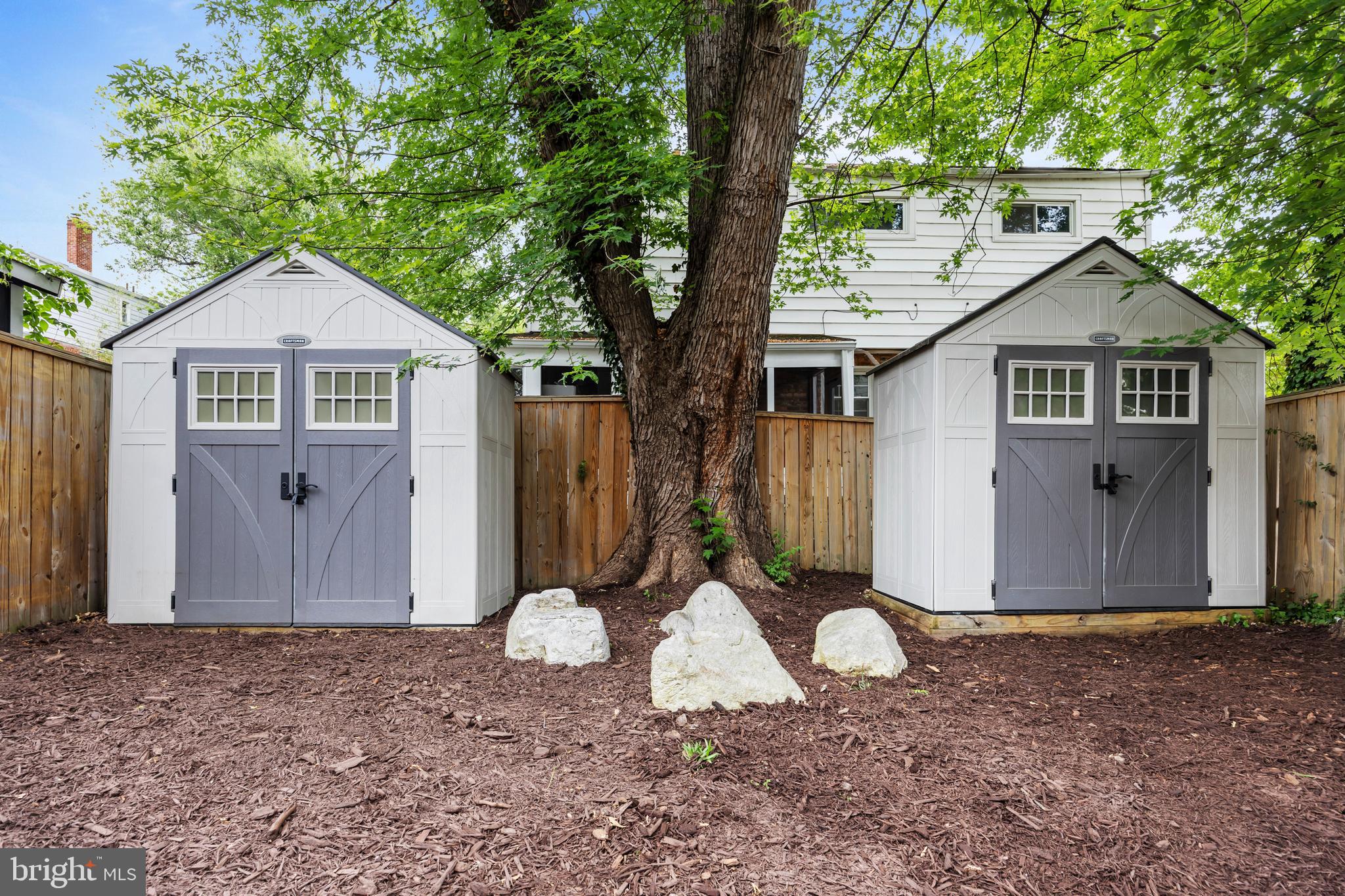 CAMERON HOMES - Residential