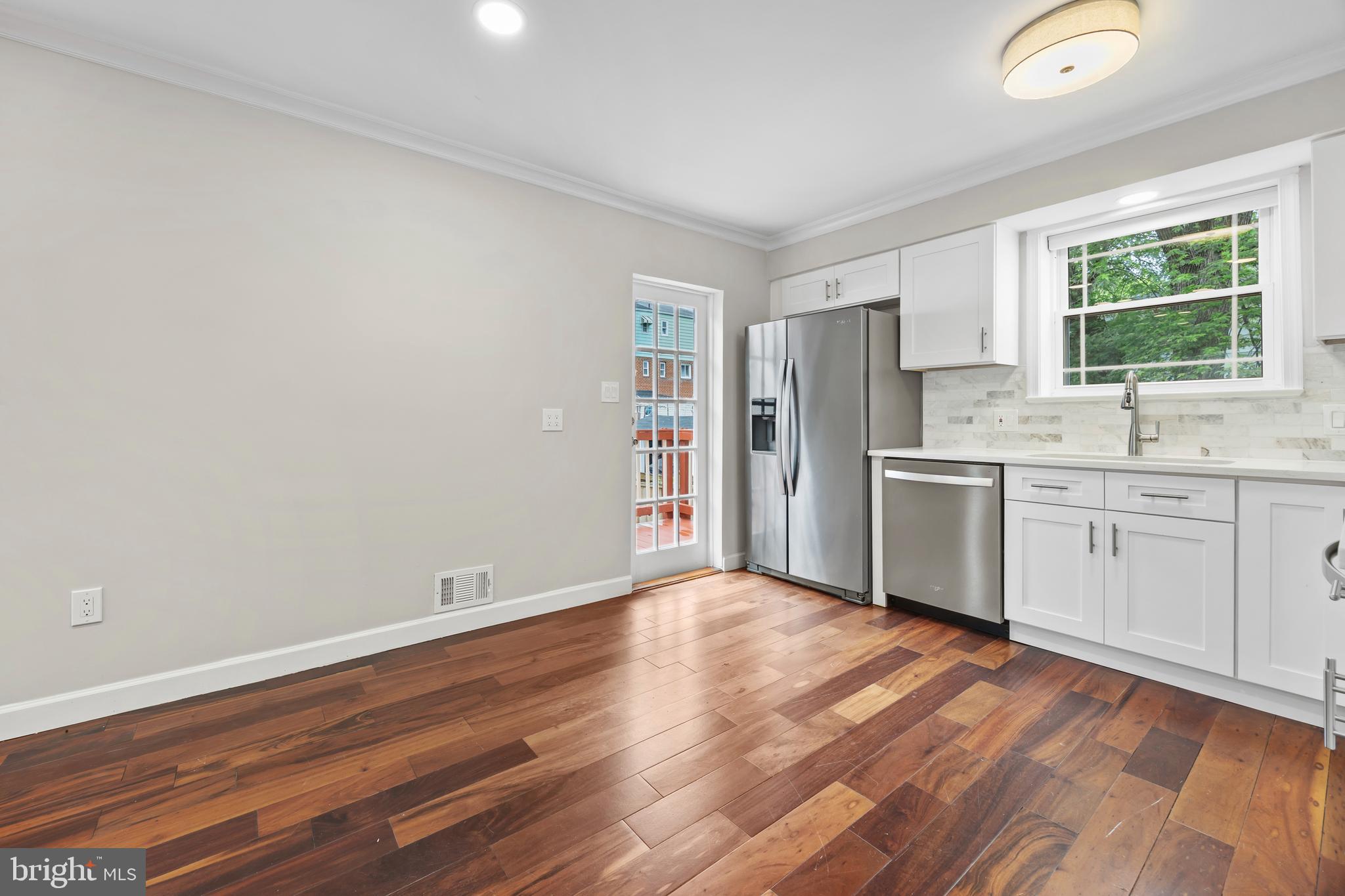 CAMERON HOMES - Residential