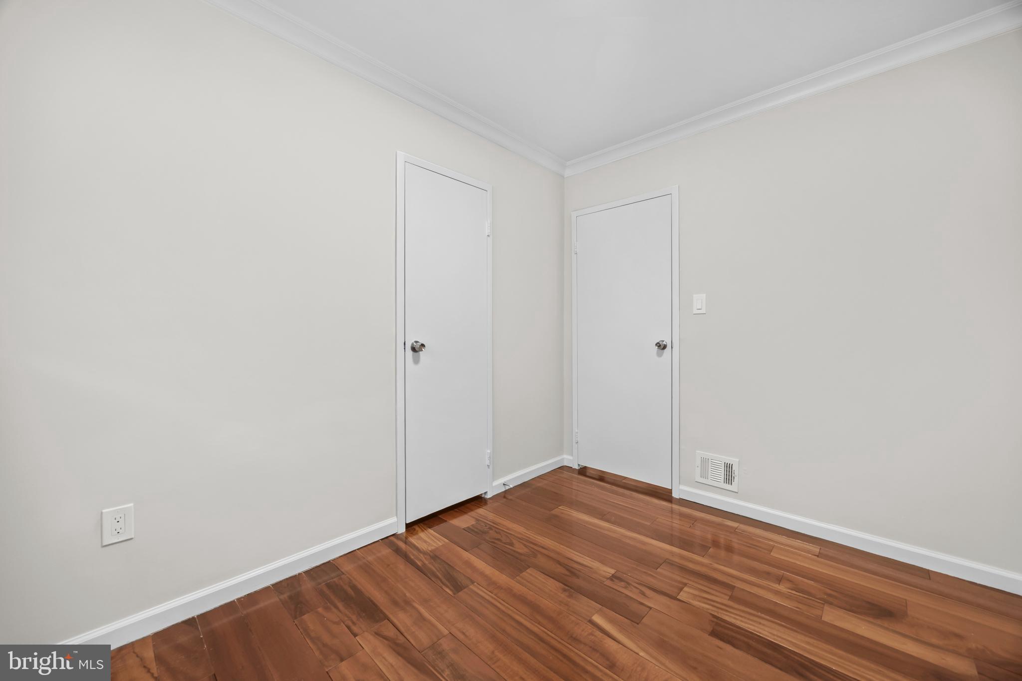 CAMERON HOMES - Residential