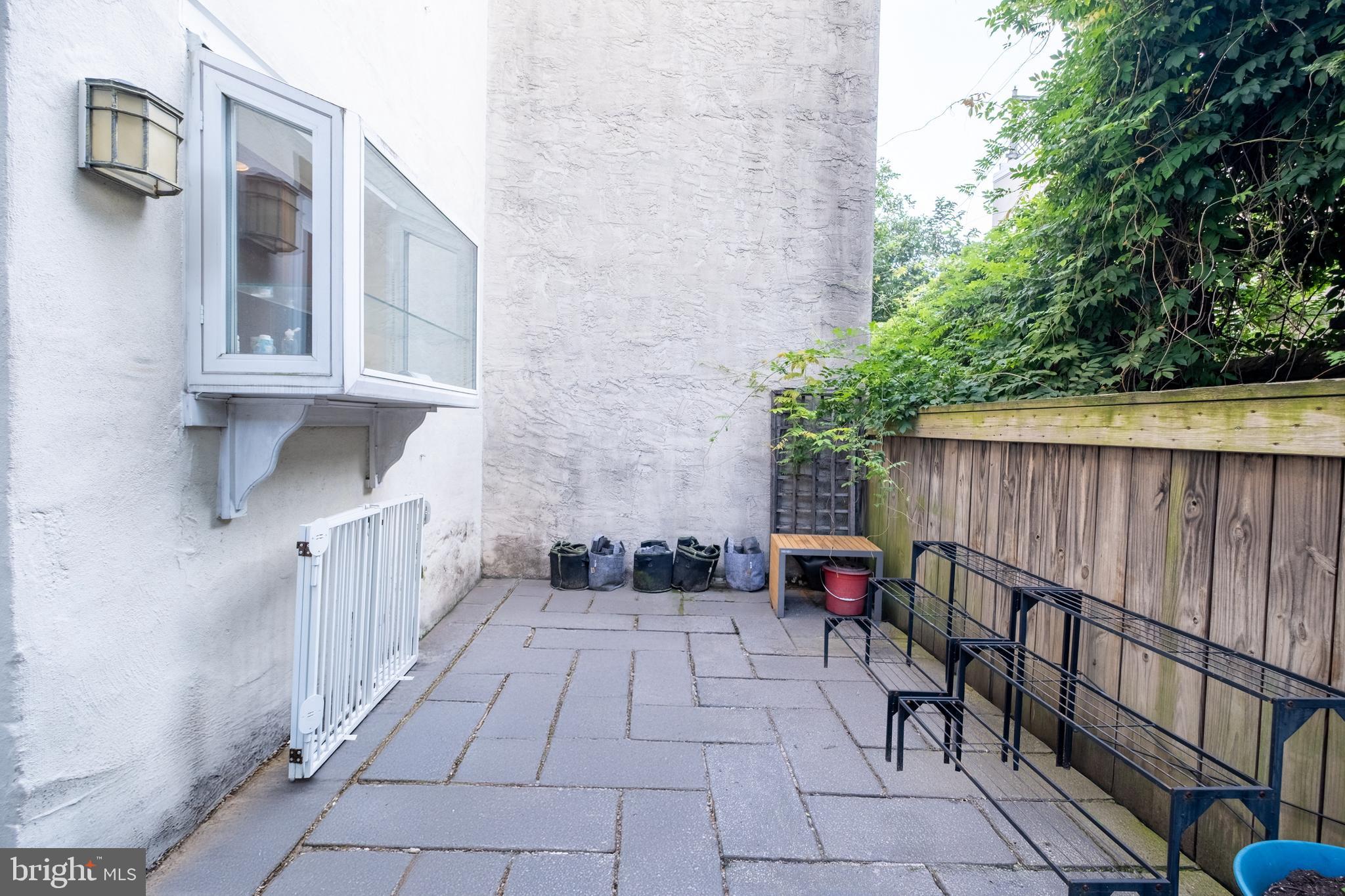 BELLA VISTA - Residential Lease