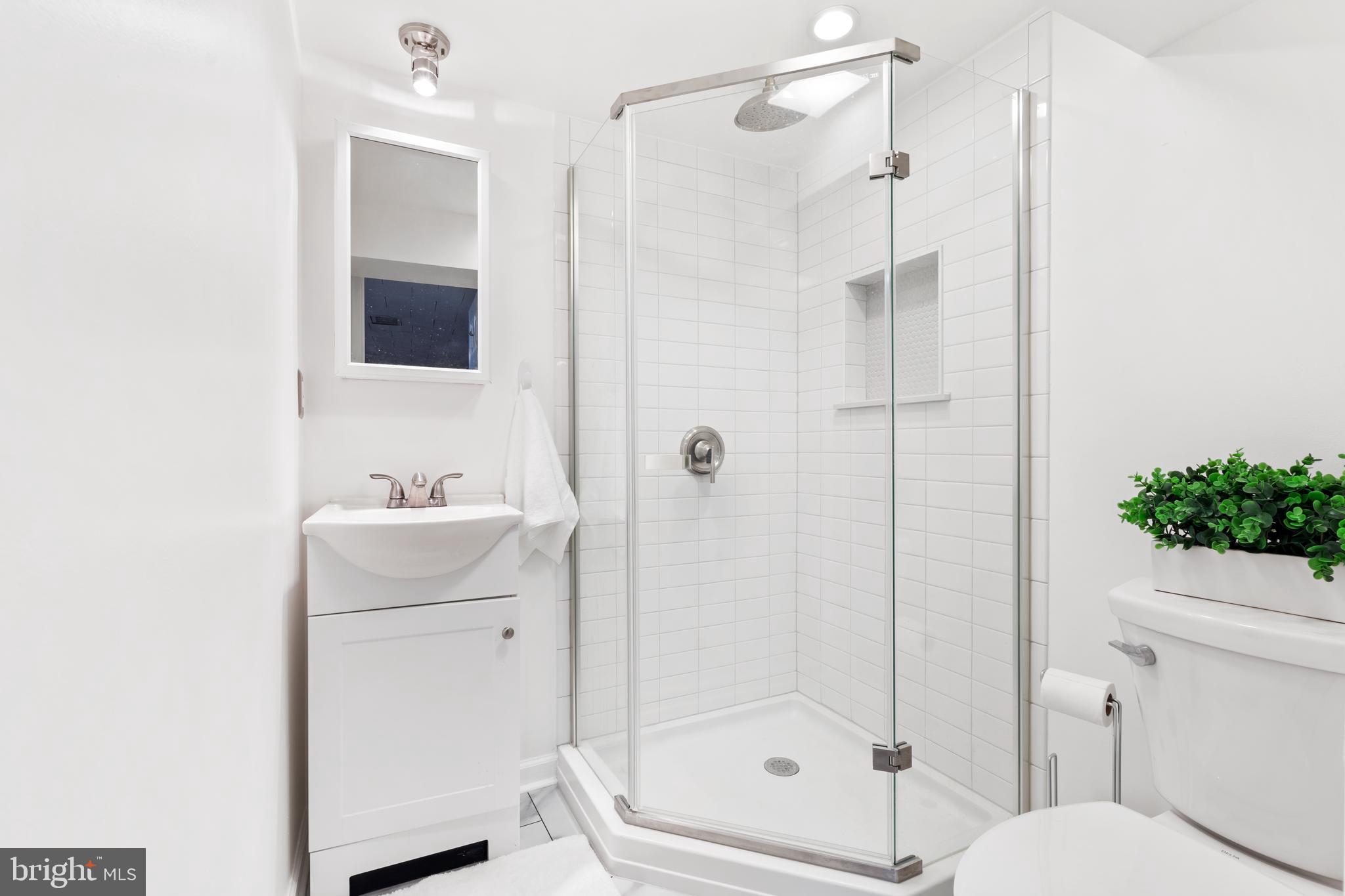 LOCH RAVEN MANOR - Residential