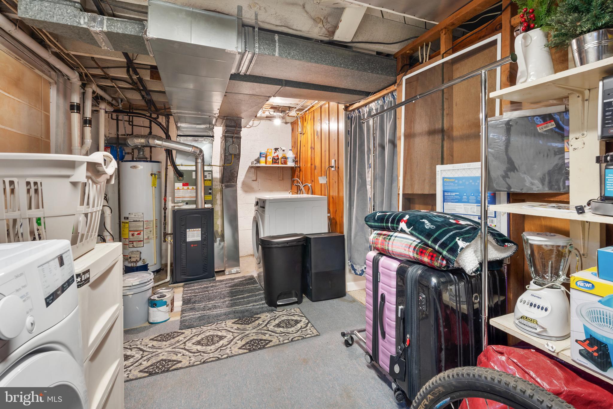 LOCH RAVEN MANOR - Residential