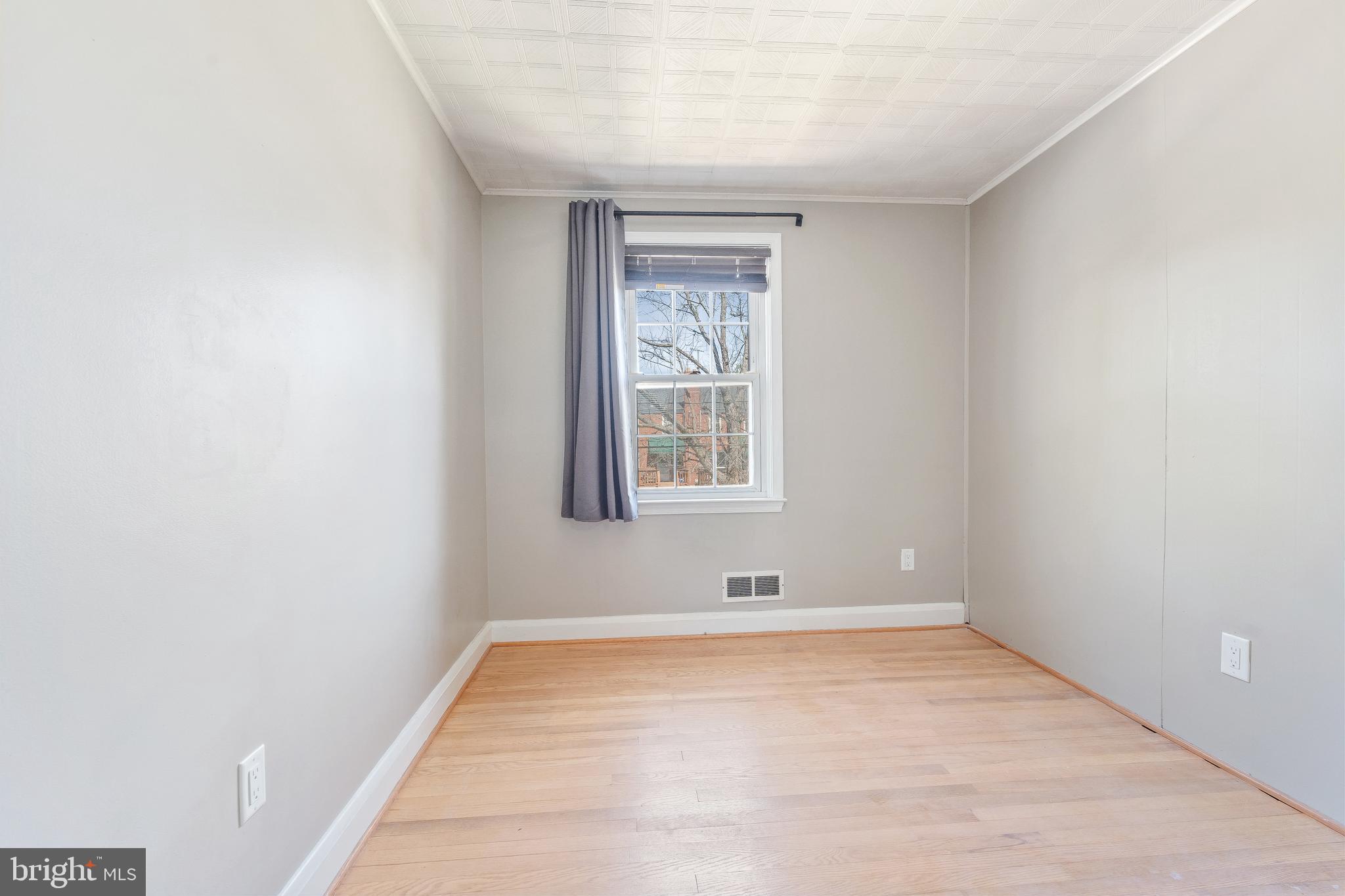 LOCH RAVEN MANOR - Residential