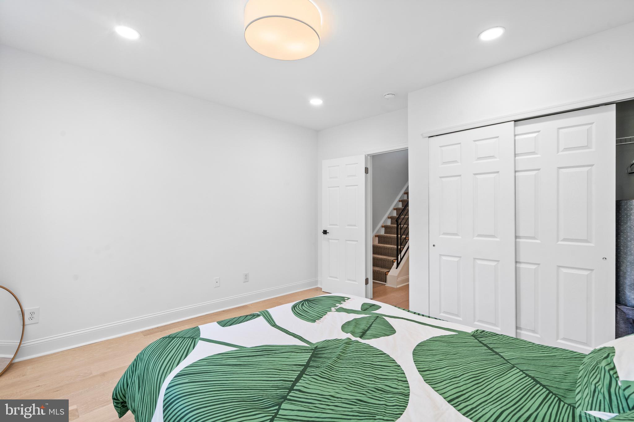 GRADUATE HOSPITAL - Residential