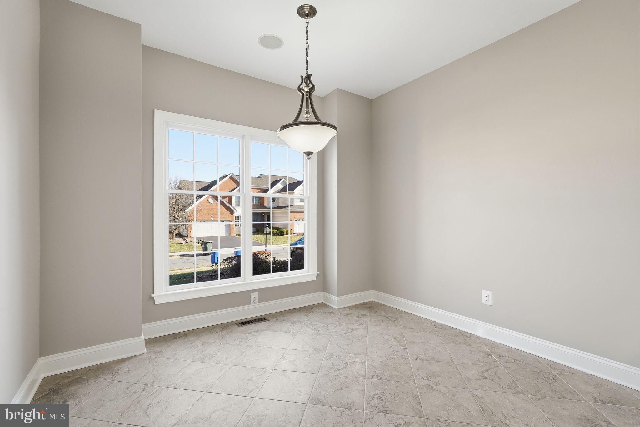 LOUDOUN VALLEY ESTATES 2 - Residential