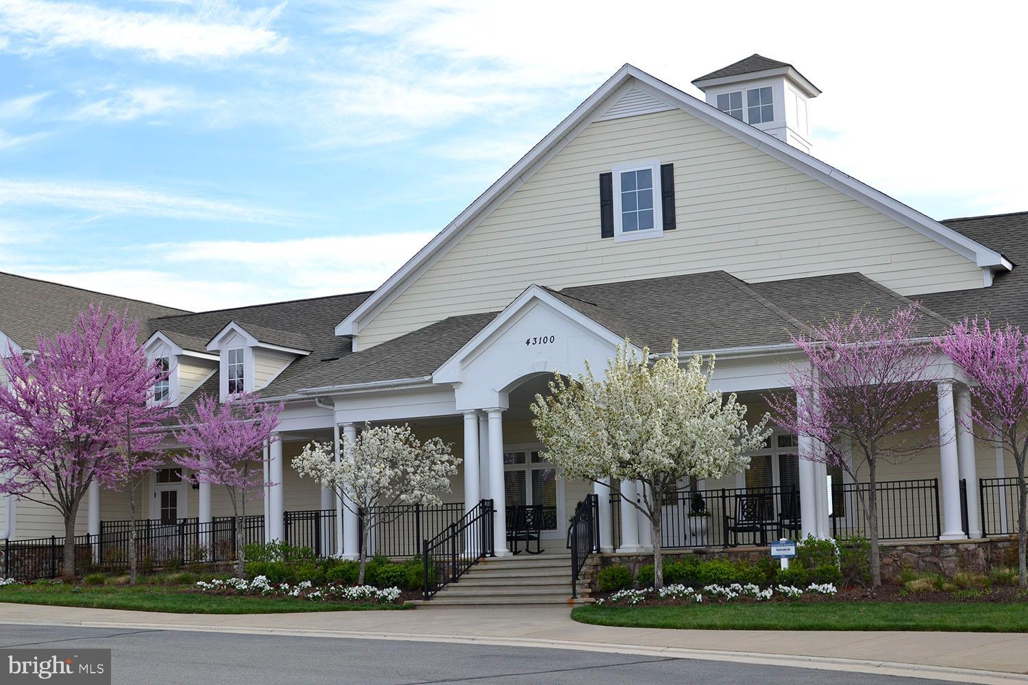 LOUDOUN VALLEY ESTATES 2 - Residential