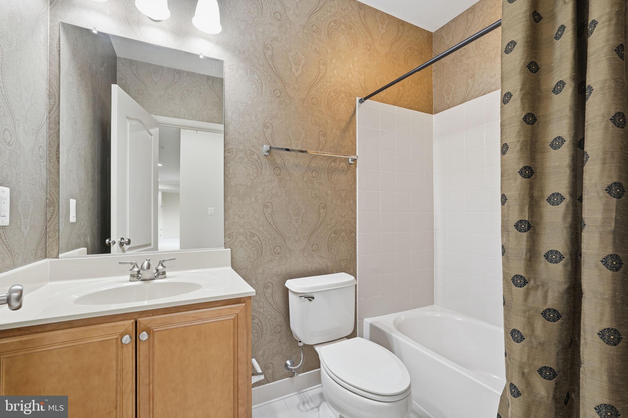 LOUDOUN VALLEY ESTATES 2 - Residential