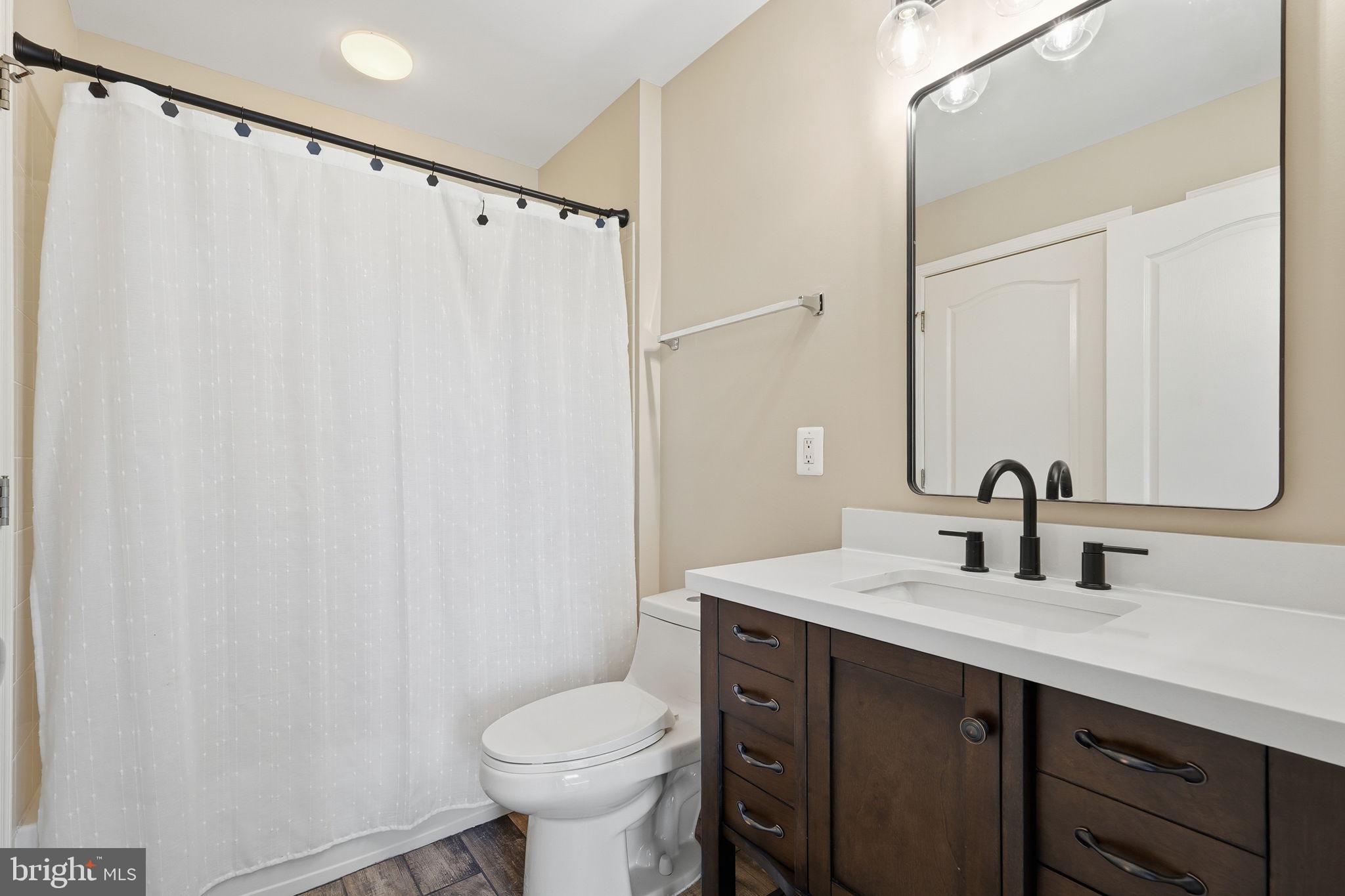 LOUDOUN VALLEY ESTATES 2 - Residential