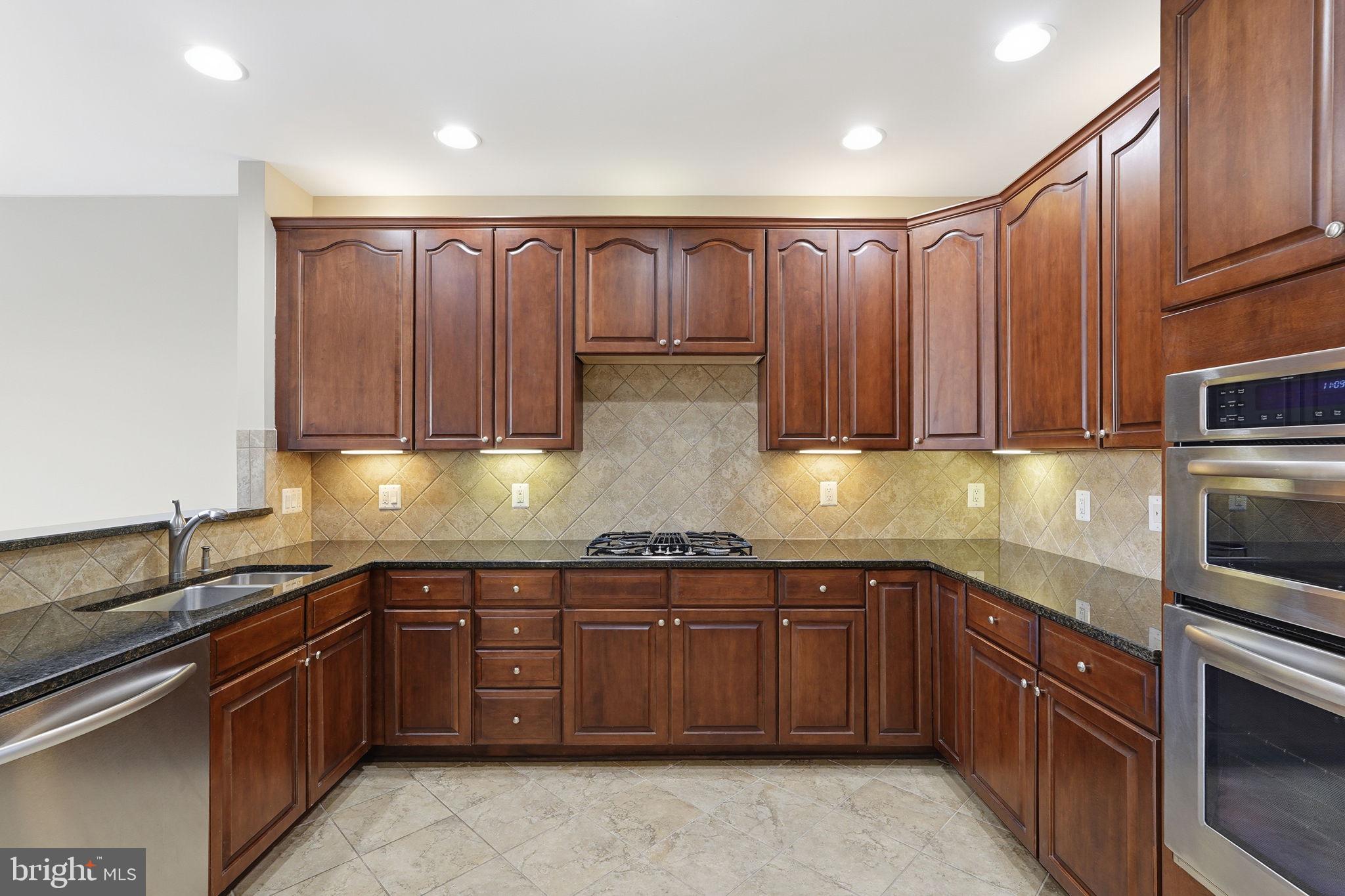 LOUDOUN VALLEY ESTATES 2 - Residential