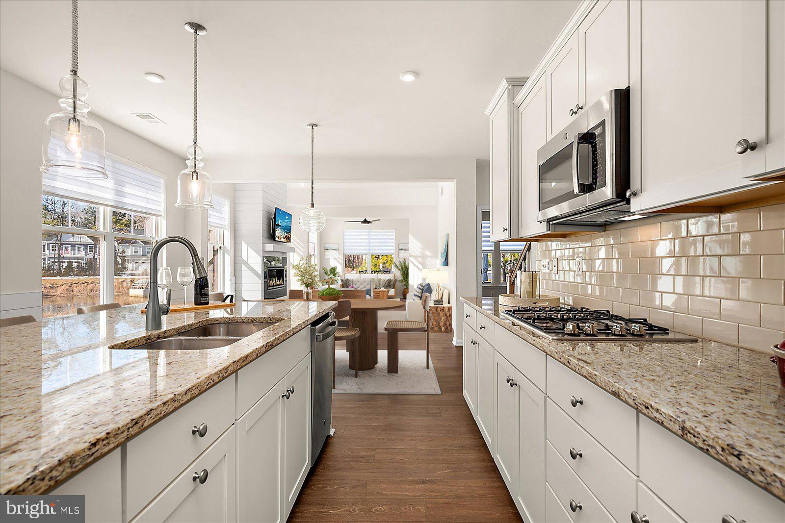 BAYSIDE - Residential