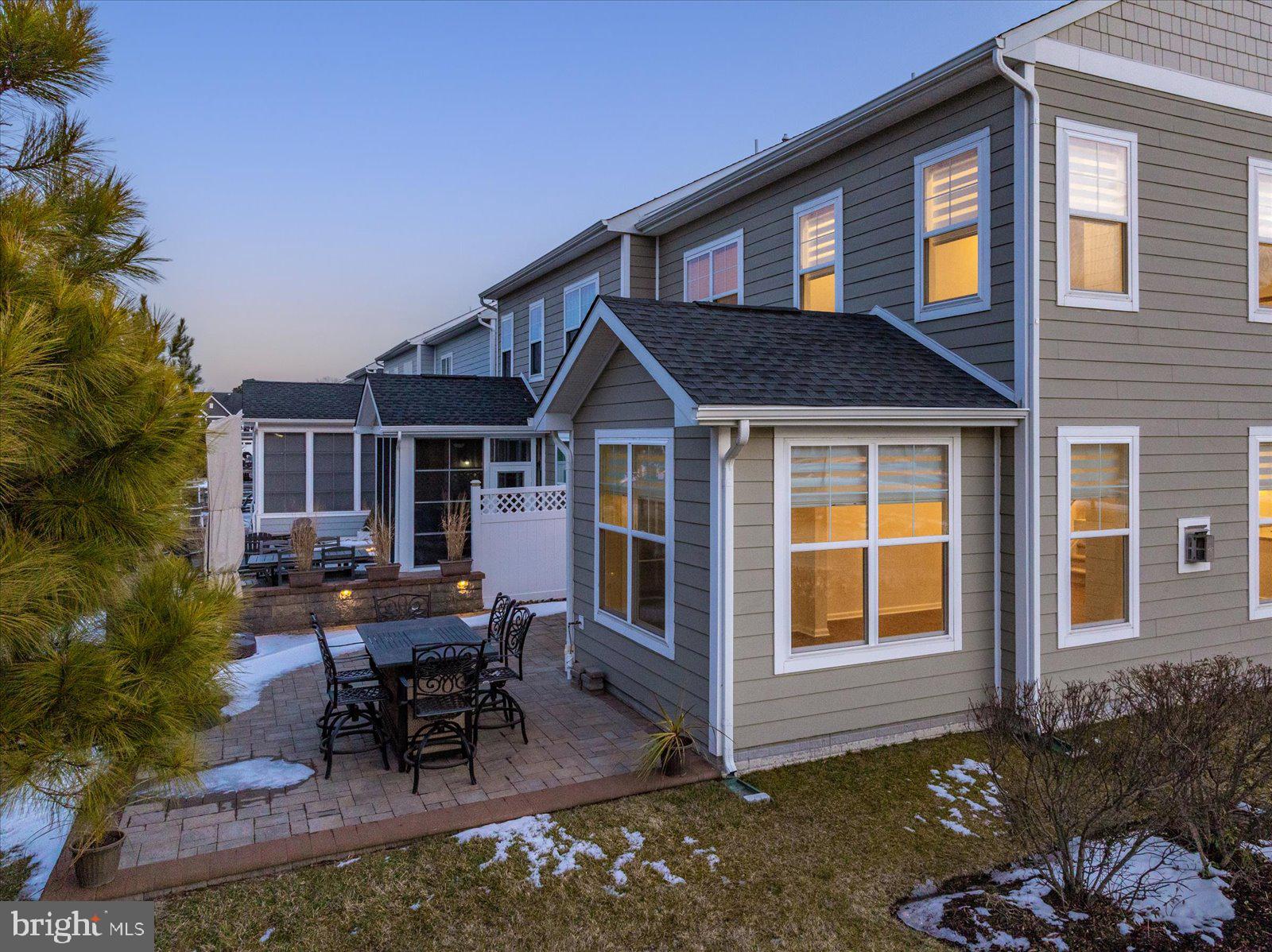 BAYSIDE - Residential